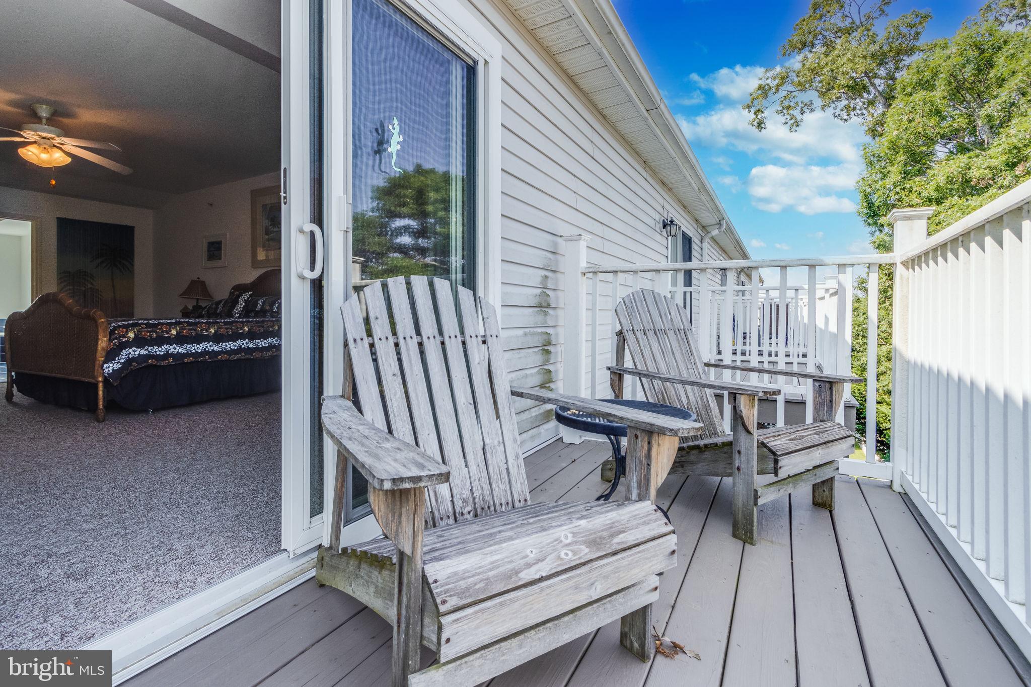 EDGEWATER PARK - Residential