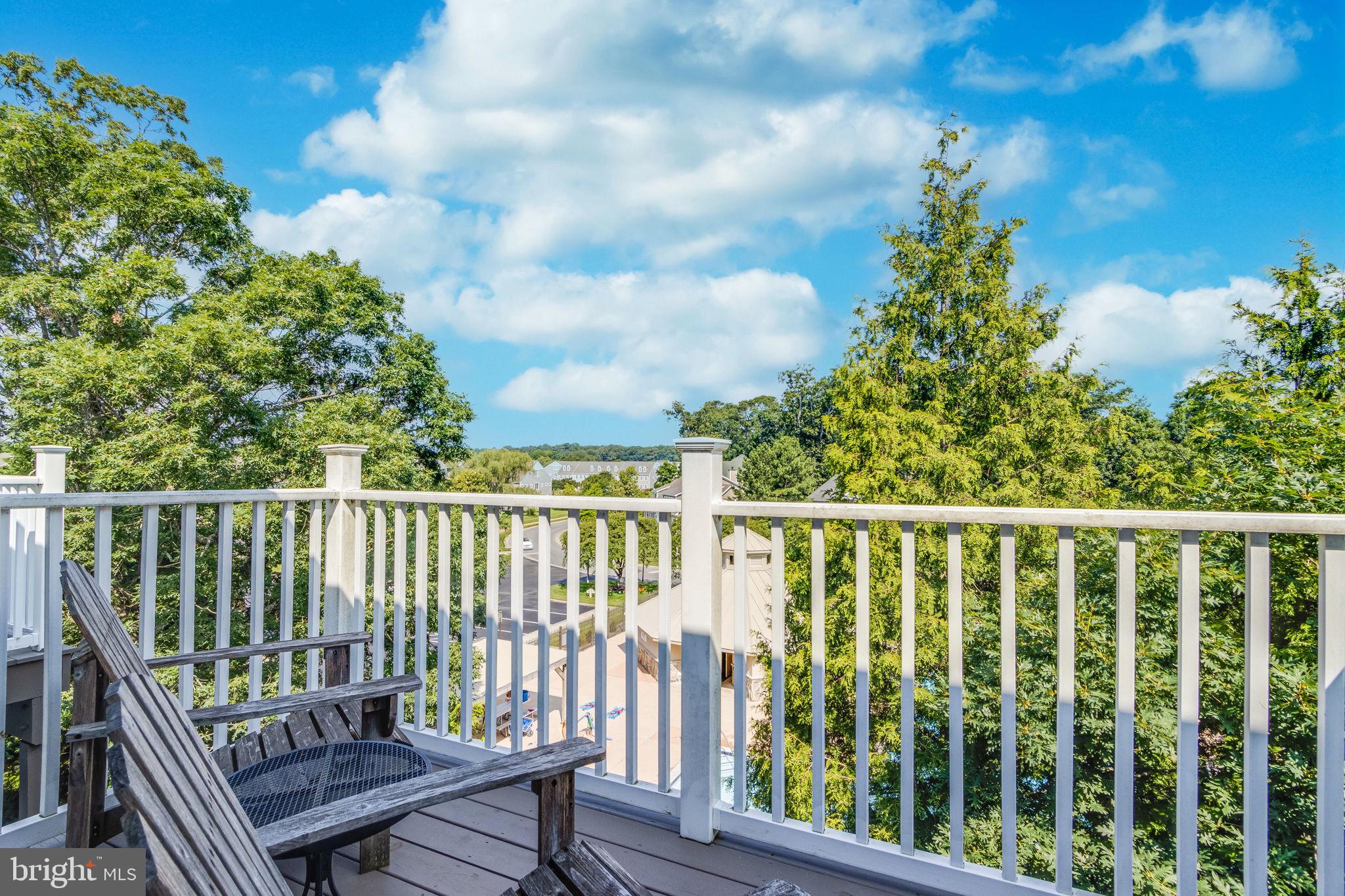 EDGEWATER PARK - Residential