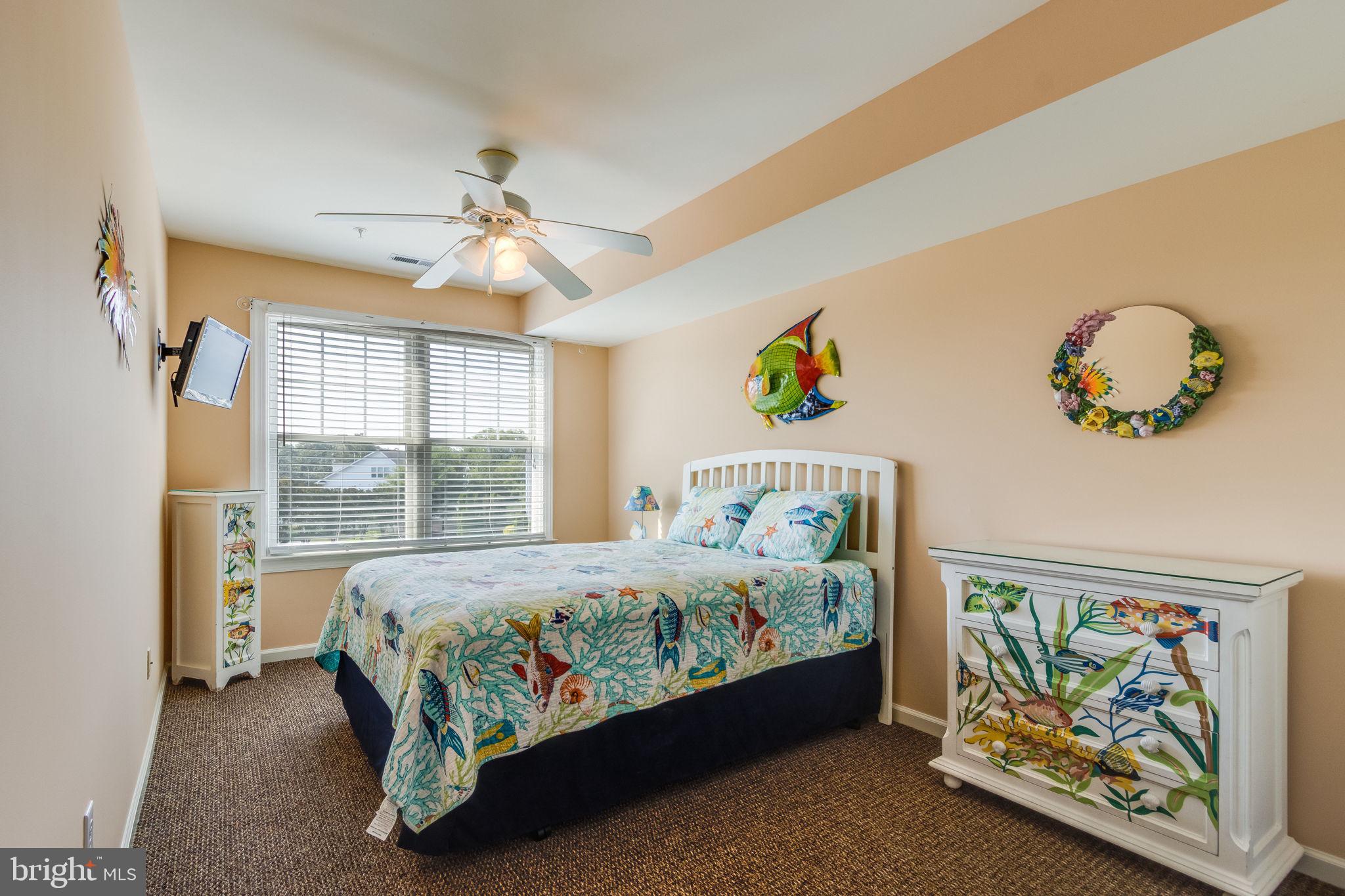 EDGEWATER PARK - Residential