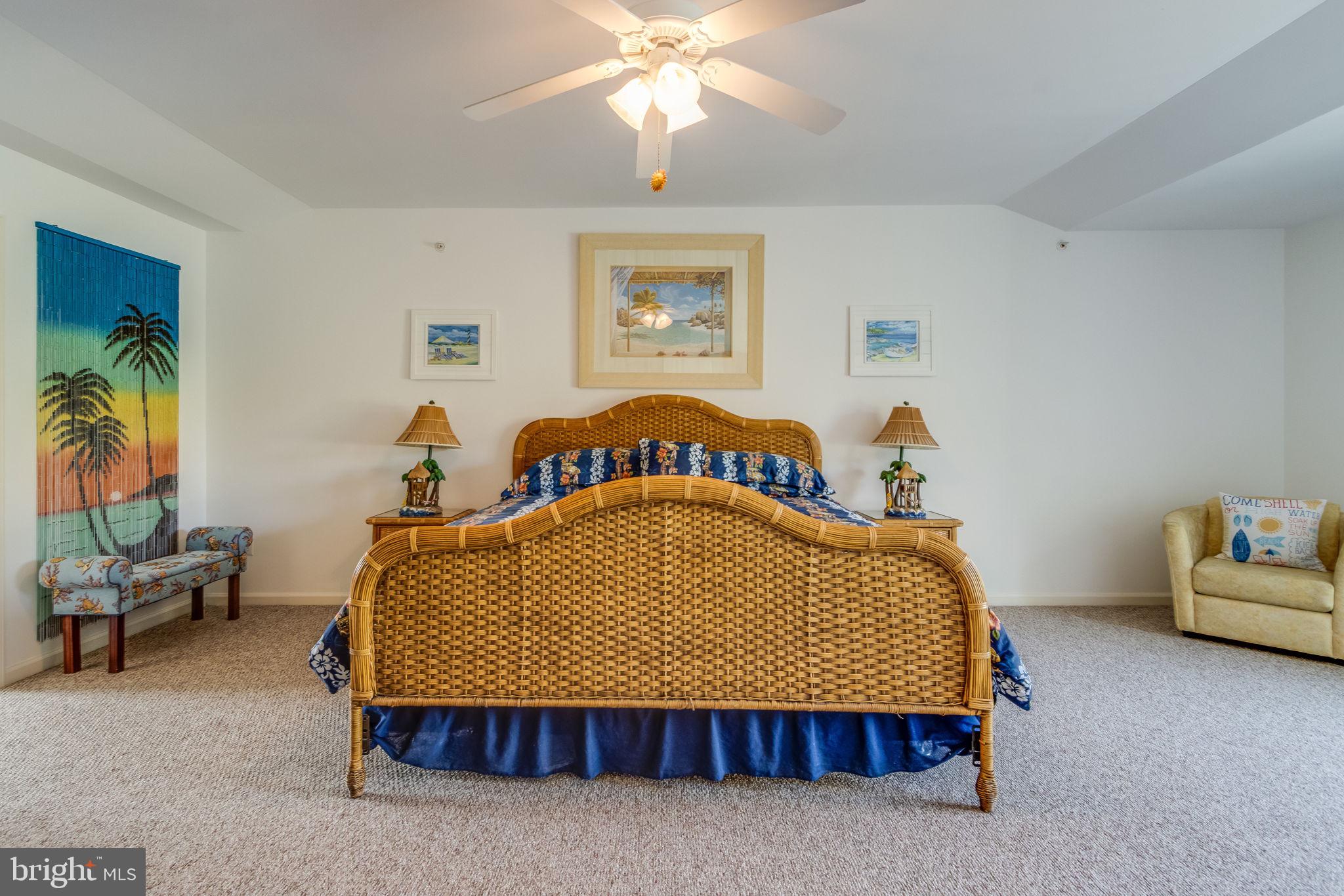 EDGEWATER PARK - Residential