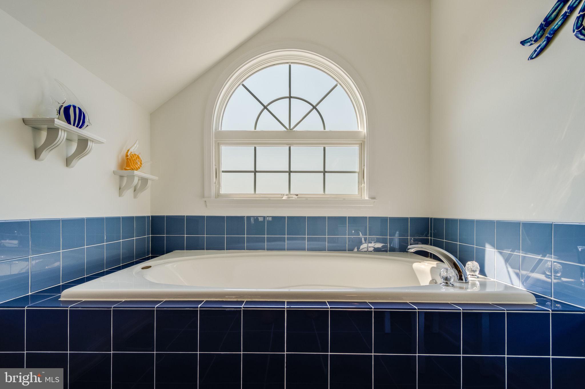 EDGEWATER PARK - Residential