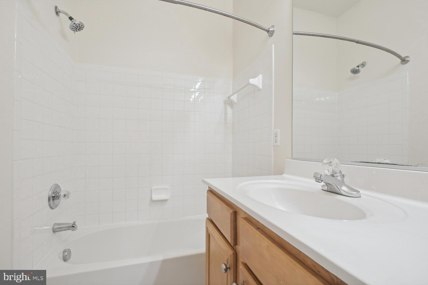 STONE RIDGE SOUTH - Residential Lease