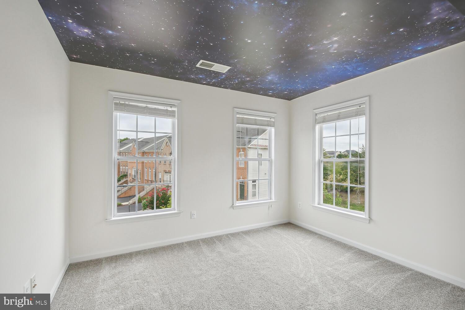 STONE RIDGE SOUTH - Residential Lease