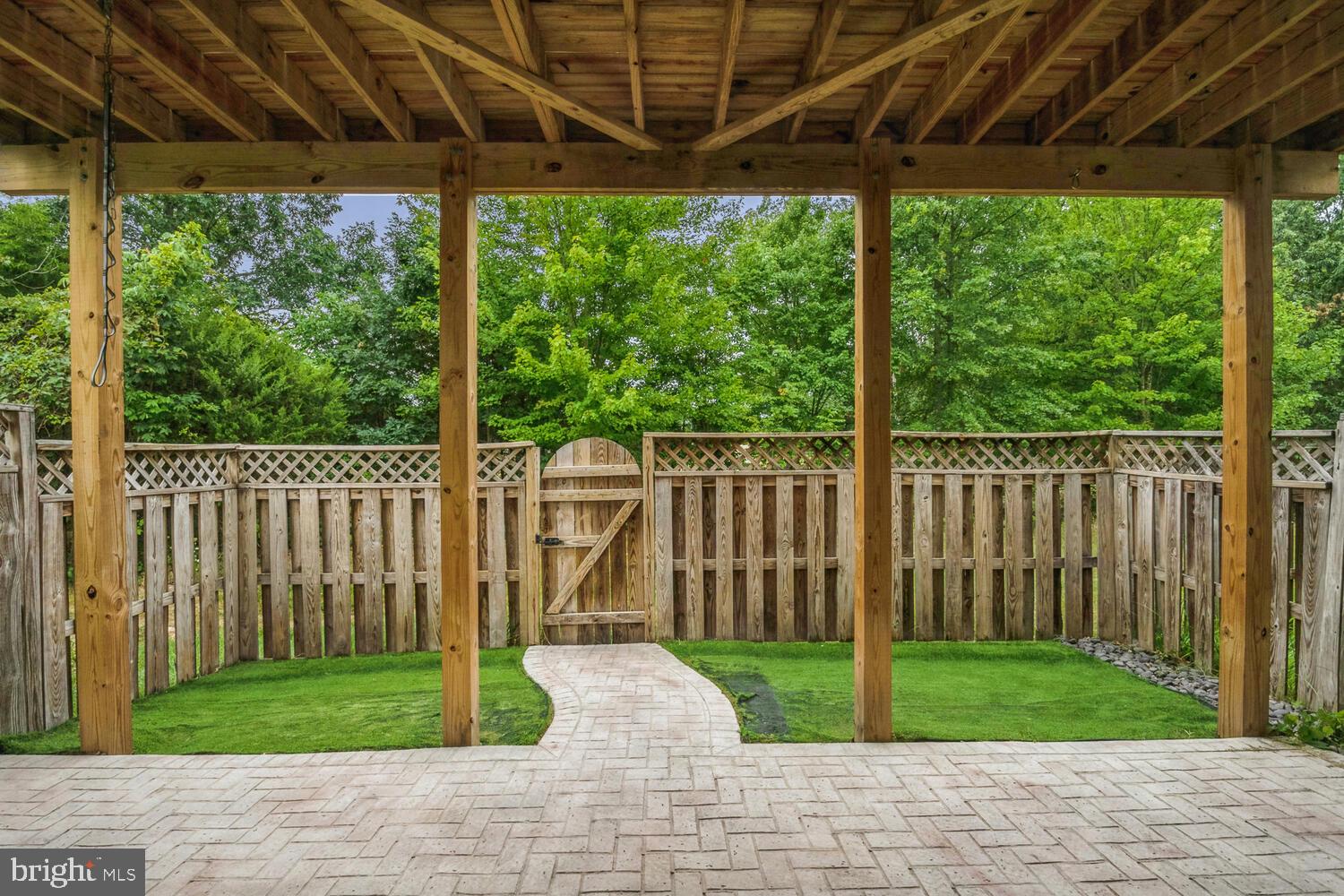 STONE RIDGE SOUTH - Residential Lease