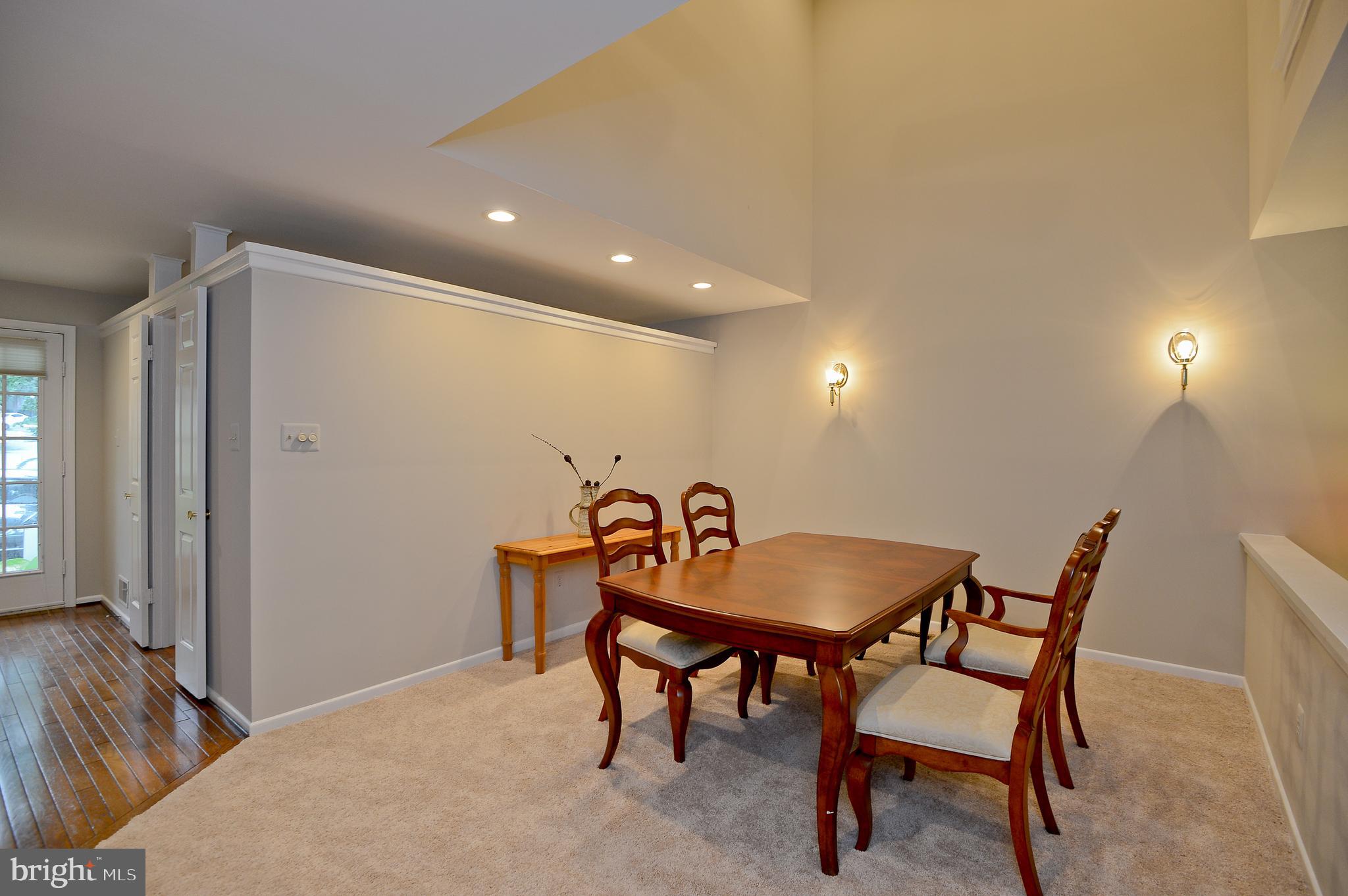 FAIR WOODS - Residential