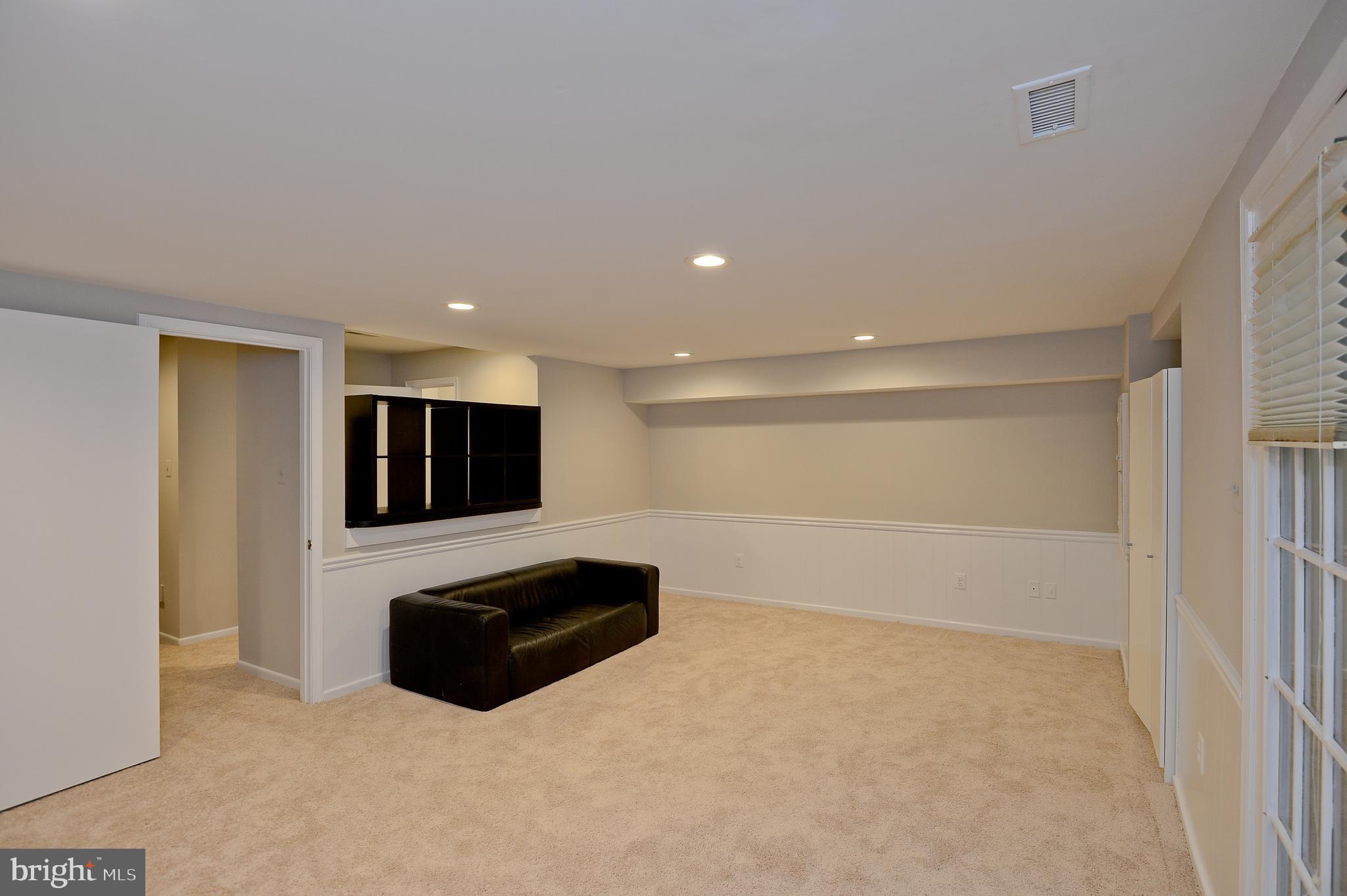 FAIR WOODS - Residential