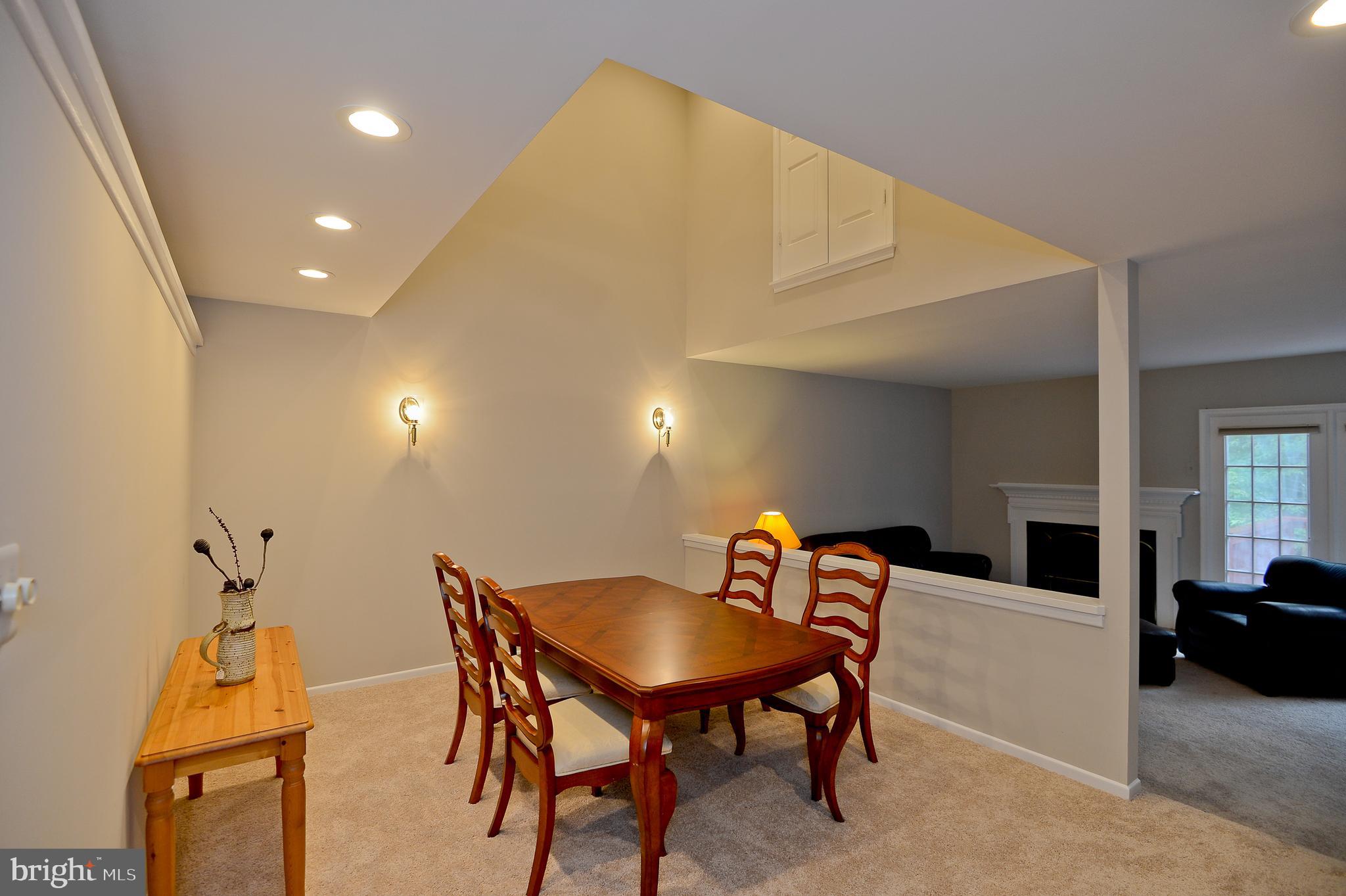 FAIR WOODS - Residential