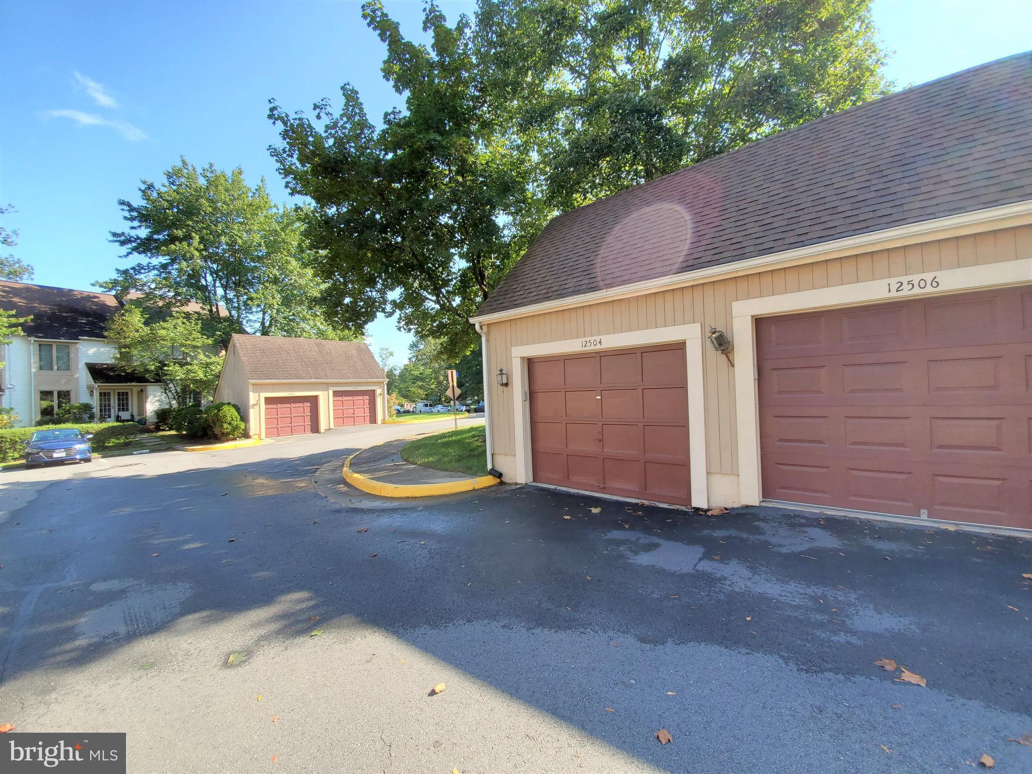 FAIR WOODS - Residential