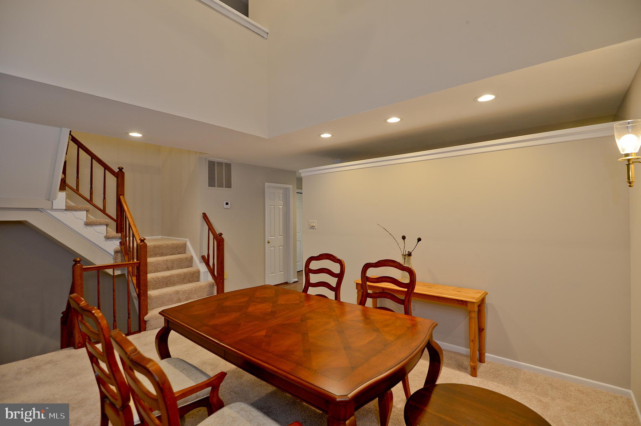 FAIR WOODS - Residential