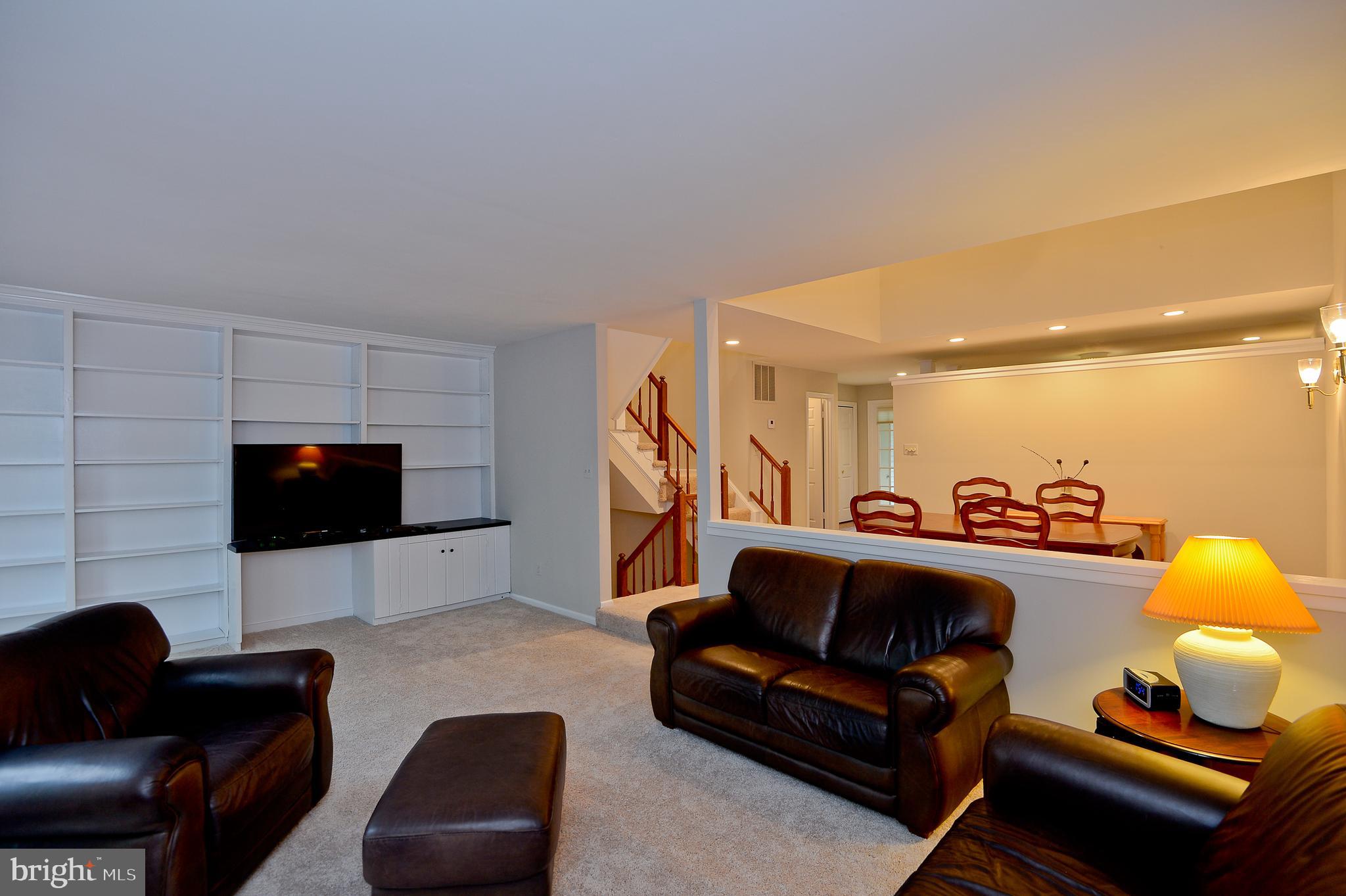 FAIR WOODS - Residential