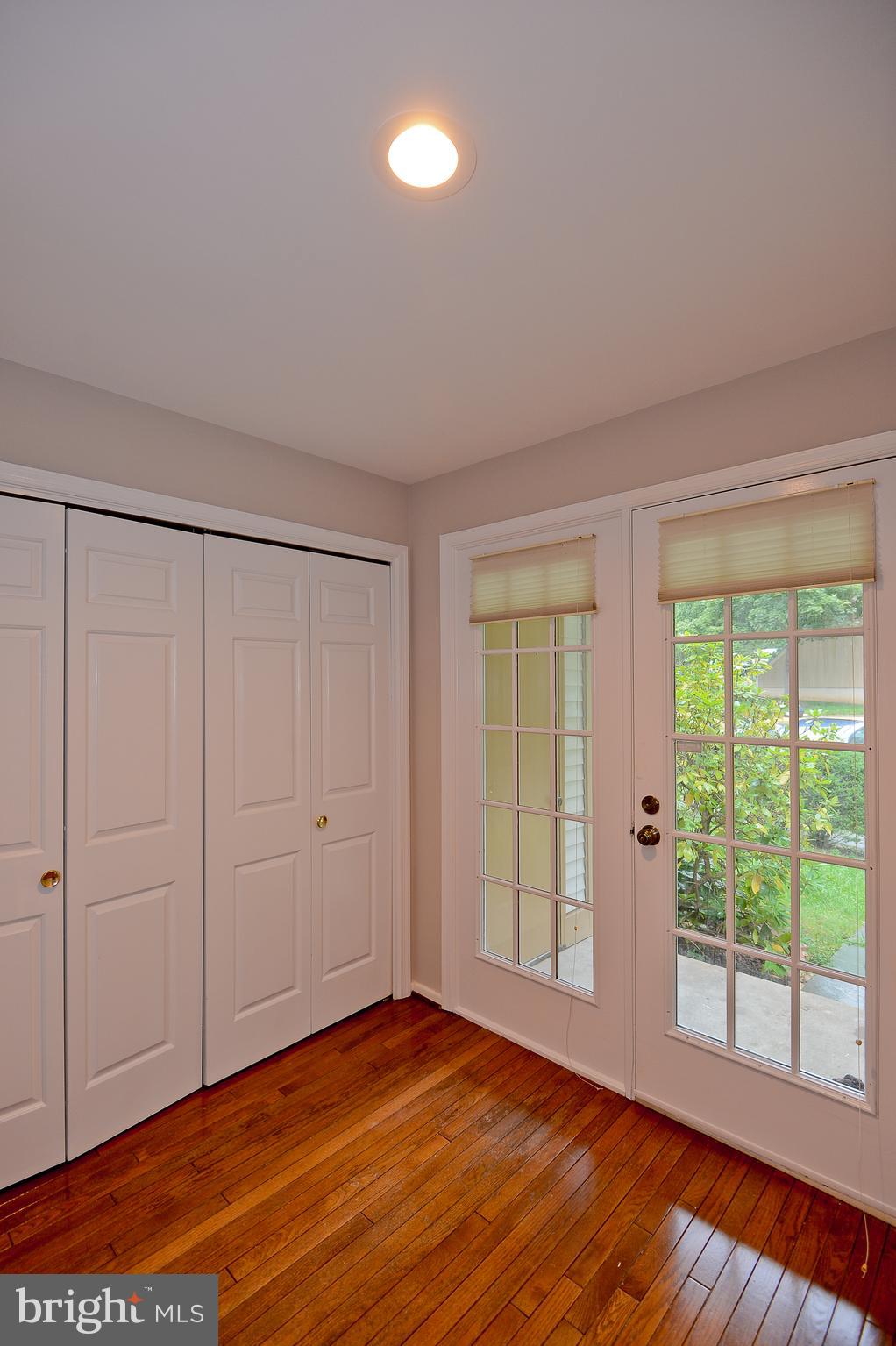 FAIR WOODS - Residential