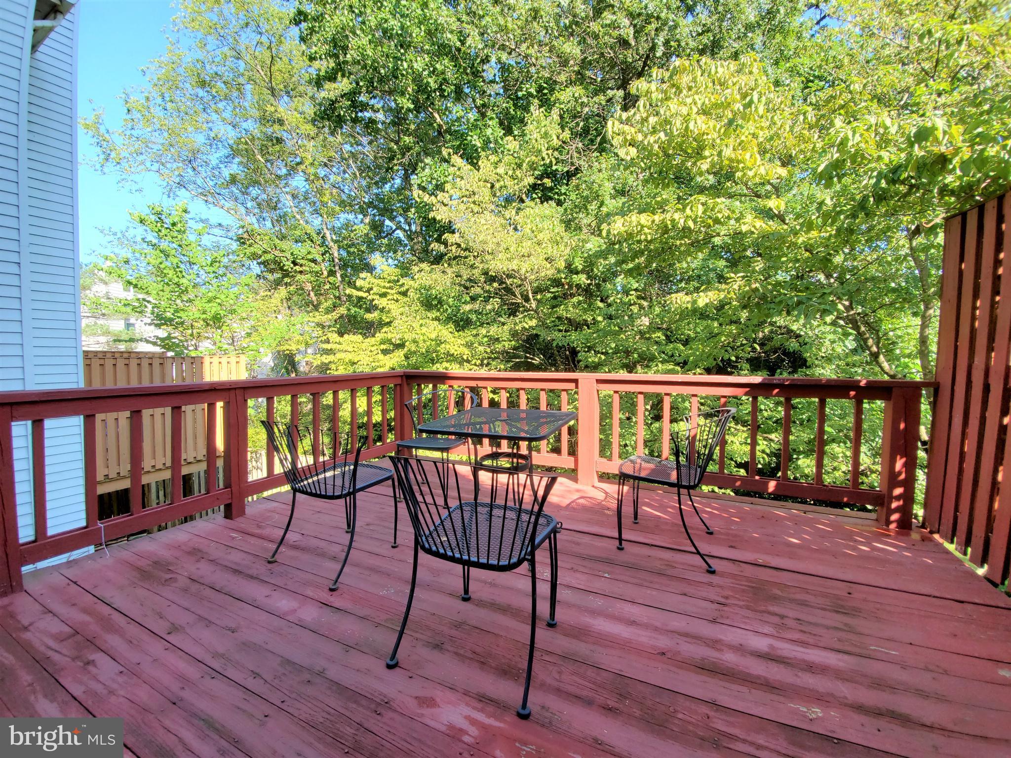 FAIR WOODS - Residential