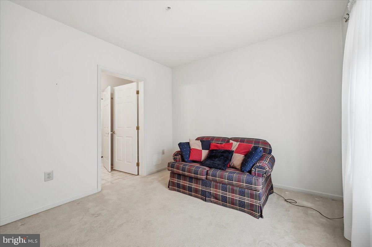 STUARTS KEEP - Residential