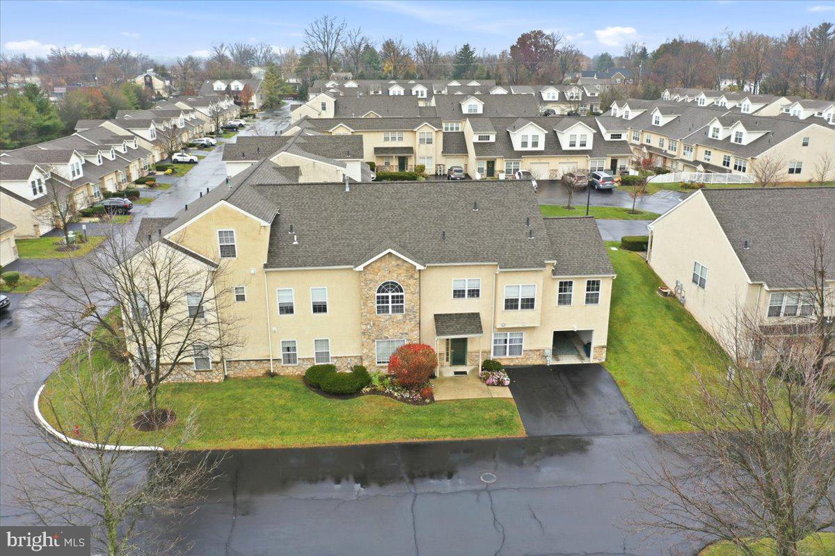 STUARTS KEEP - Residential