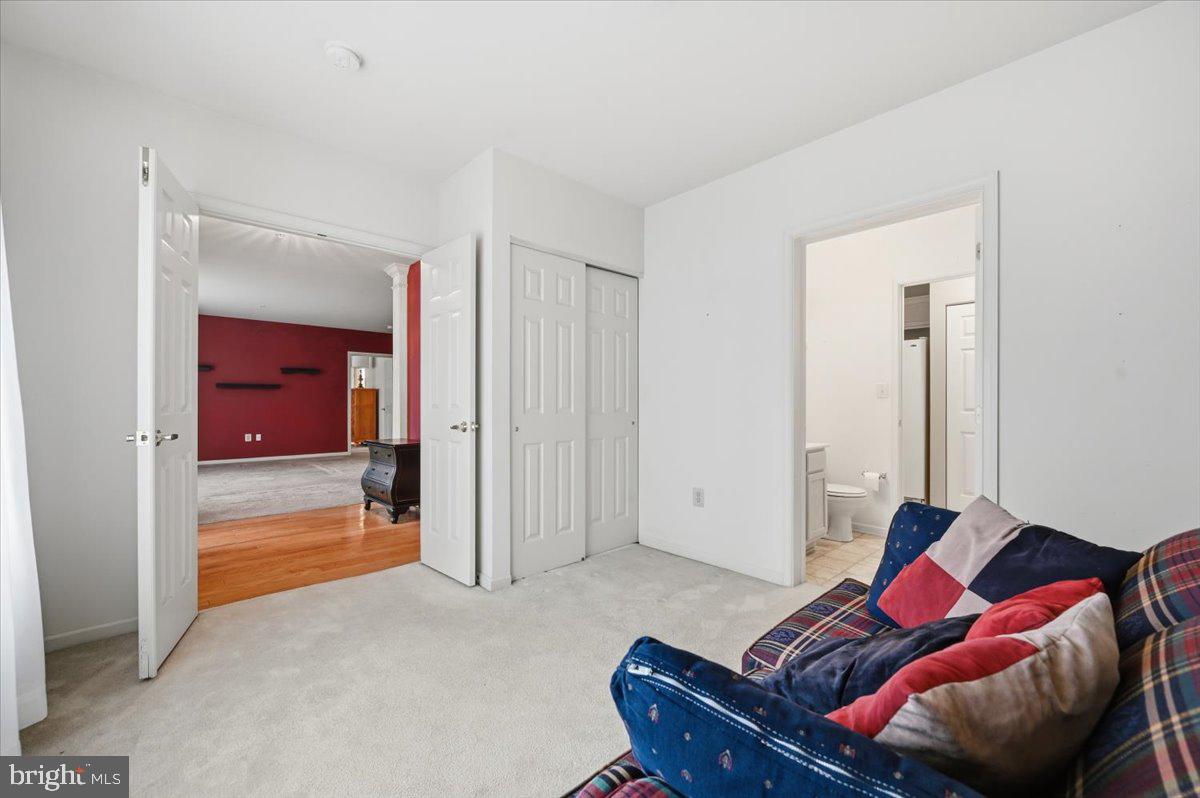 STUARTS KEEP - Residential