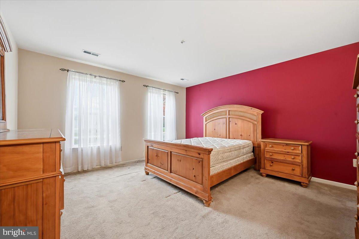 STUARTS KEEP - Residential