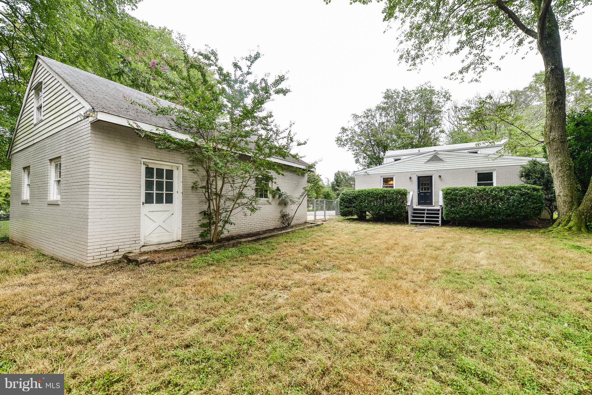 ROBERT E STAFFORD - Residential Lease