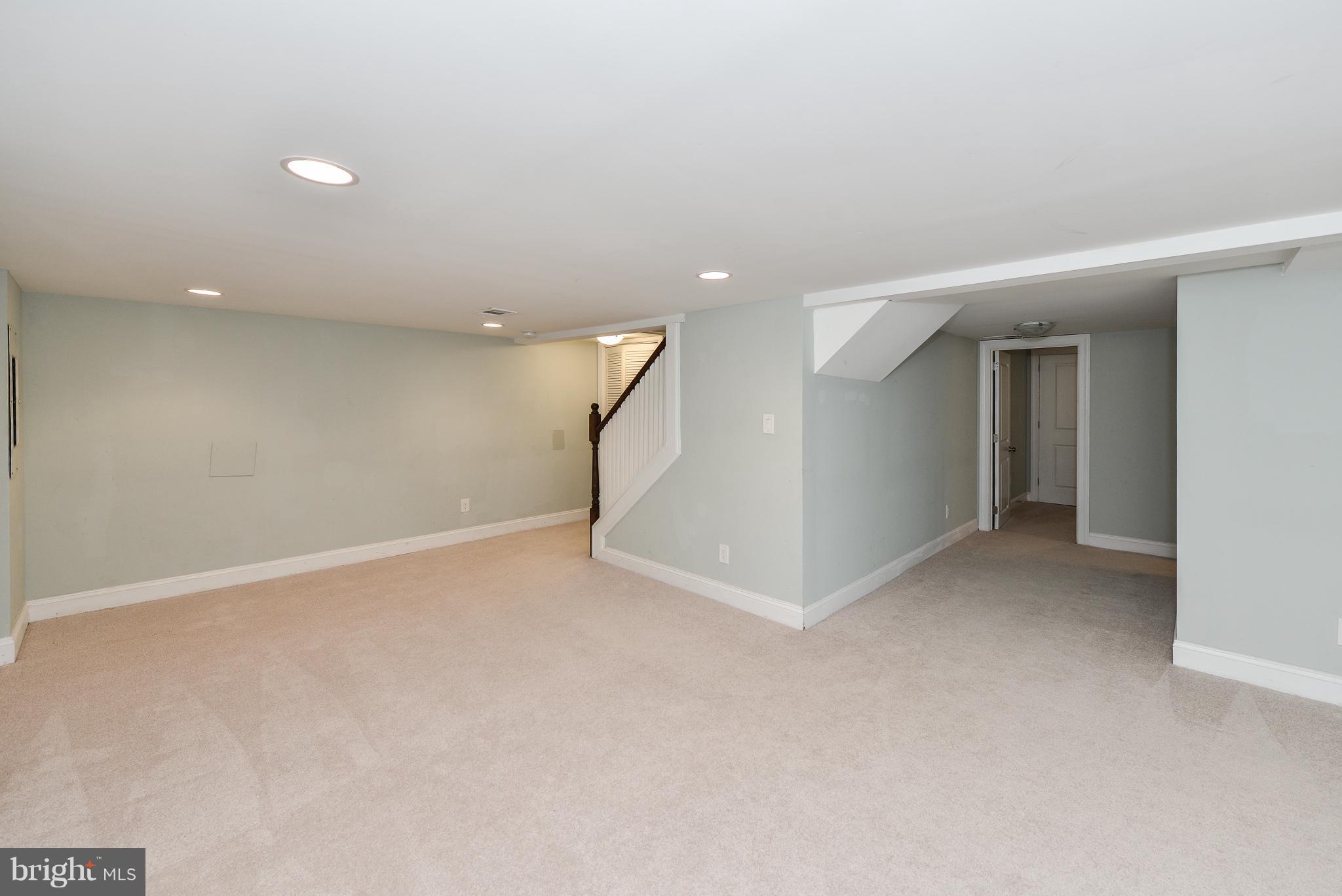 ROBERT E STAFFORD - Residential Lease