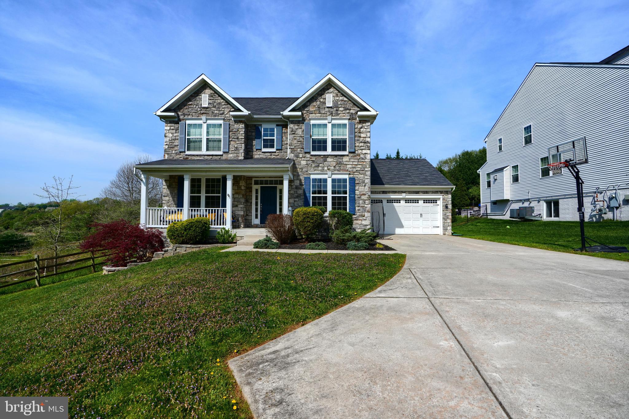987 SADDLE VIEW WAY
