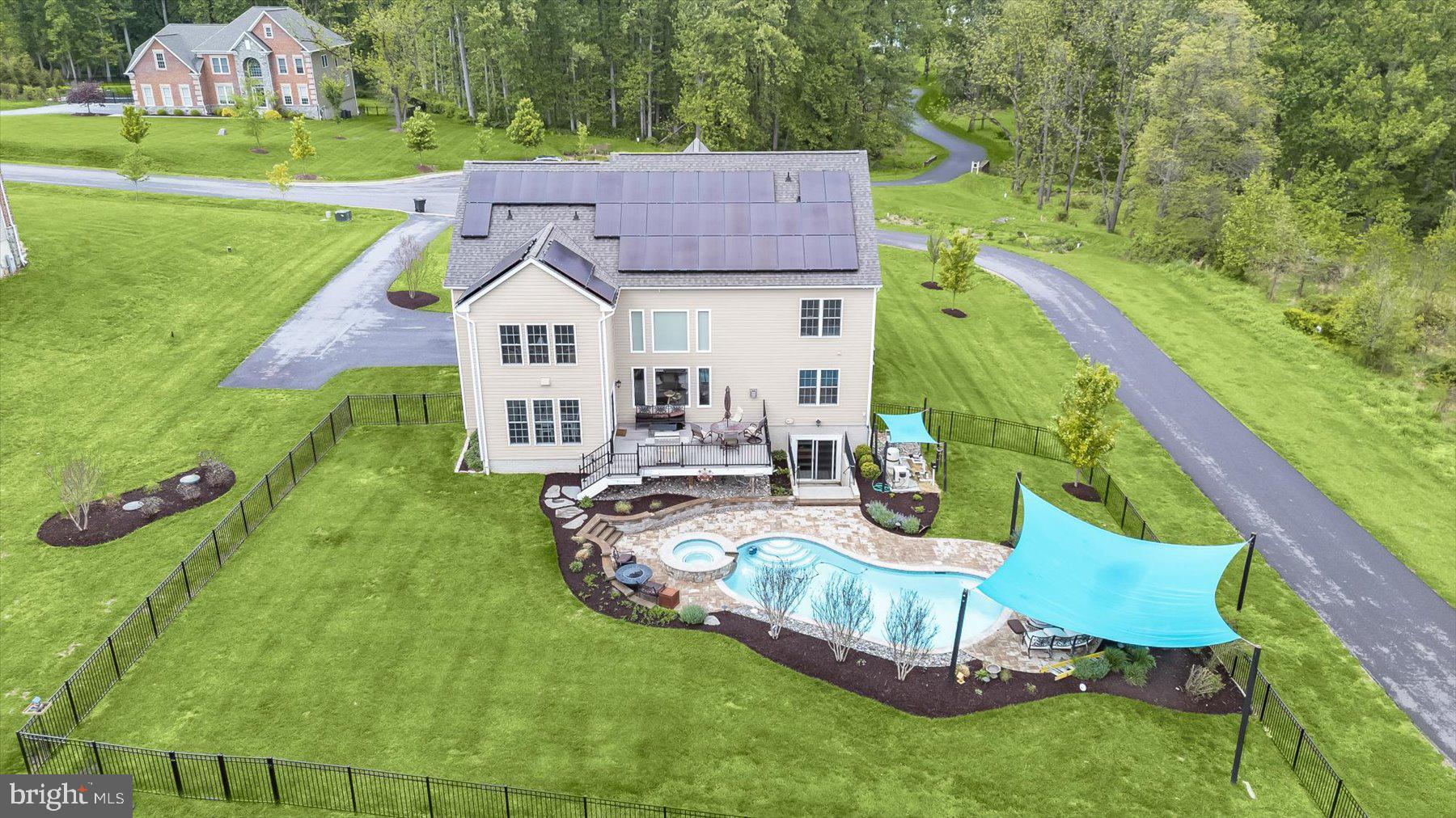 ALLNUTT FARMS ESTATES - Residential