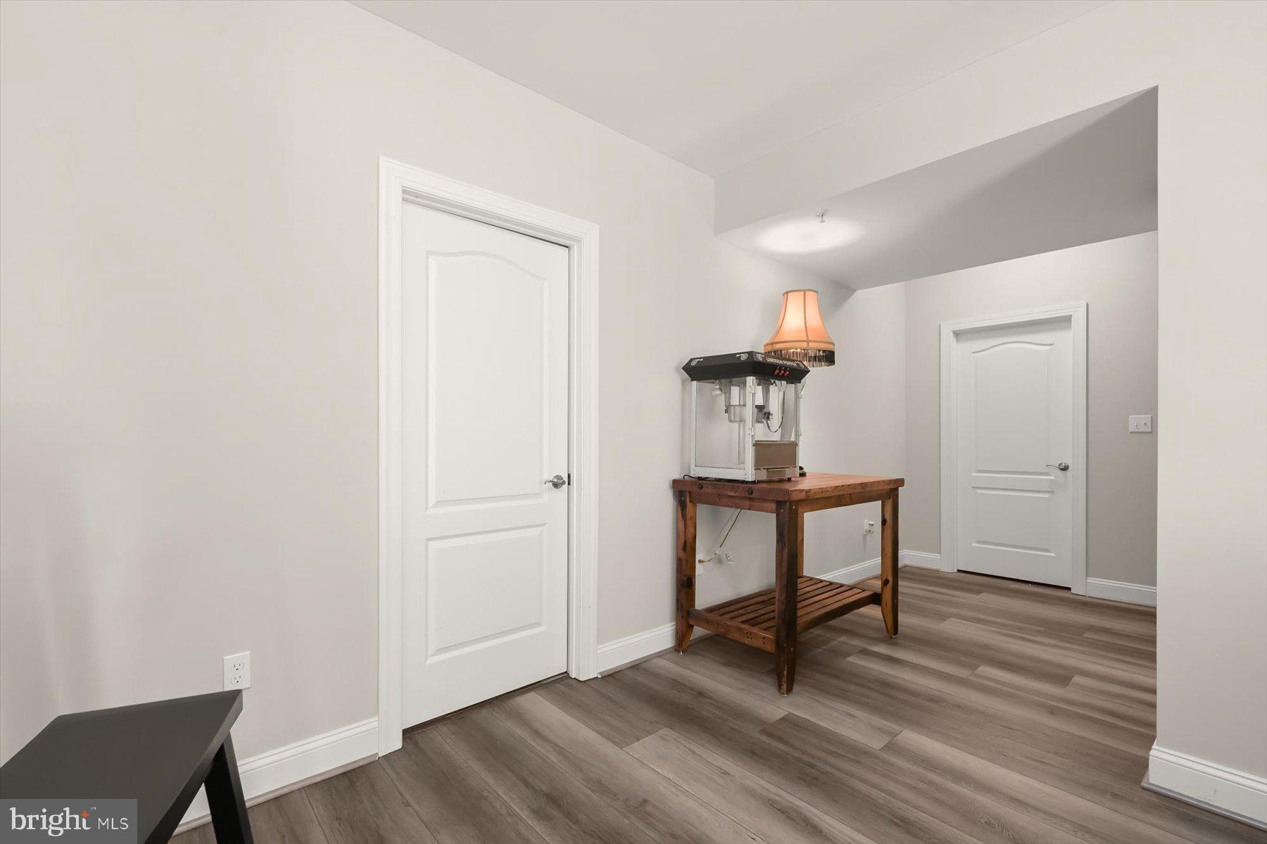 ALLNUTT FARMS ESTATES - Residential