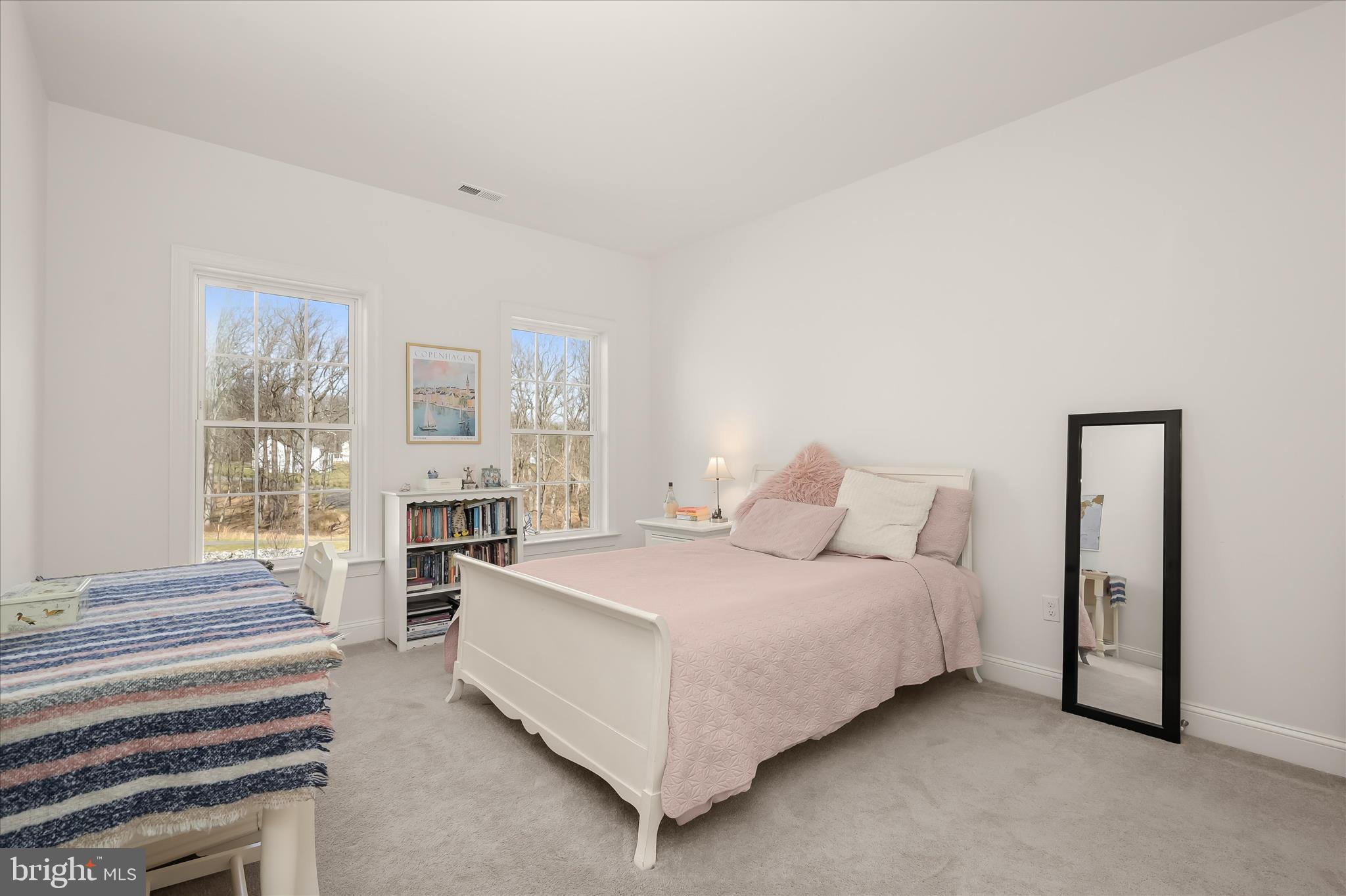 ALLNUTT FARMS ESTATES - Residential