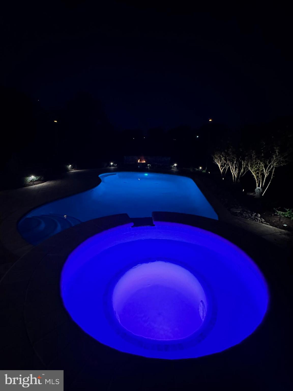 ALLNUTT FARMS ESTATES - Residential