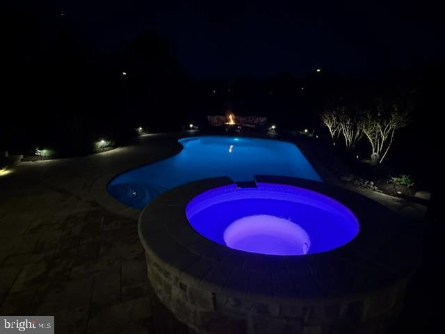 ALLNUTT FARMS ESTATES - Residential