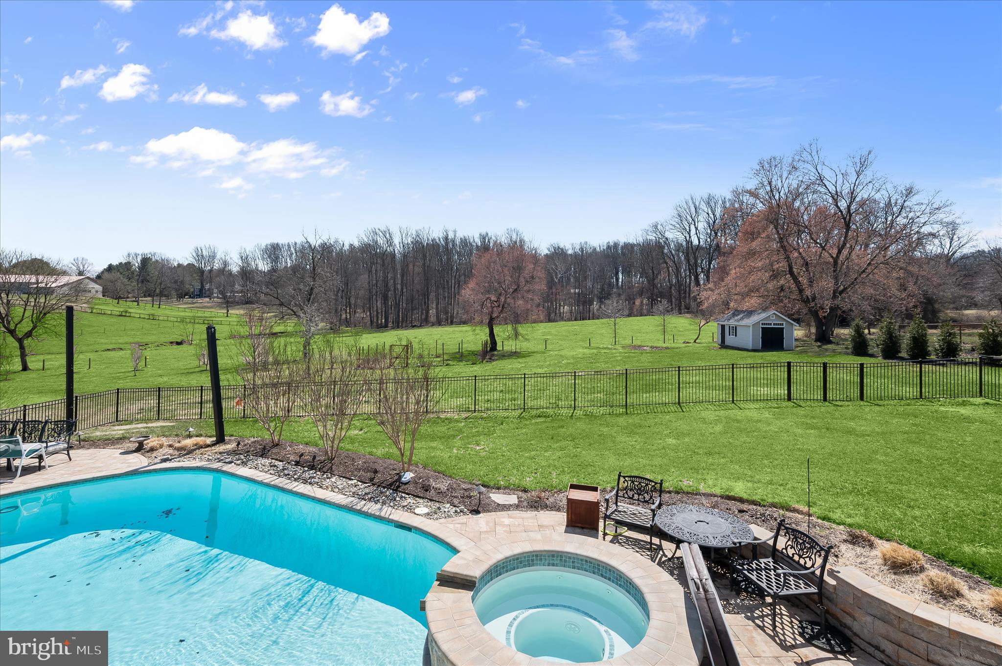 ALLNUTT FARMS ESTATES - Residential