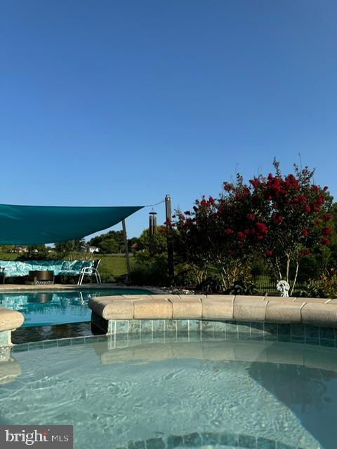 ALLNUTT FARMS ESTATES - Residential