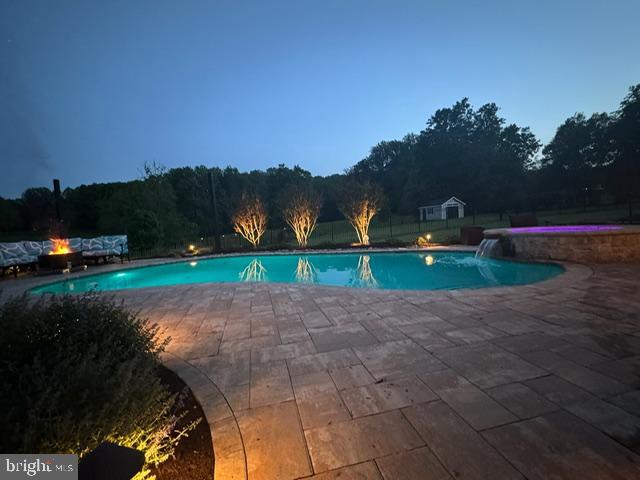 ALLNUTT FARMS ESTATES - Residential