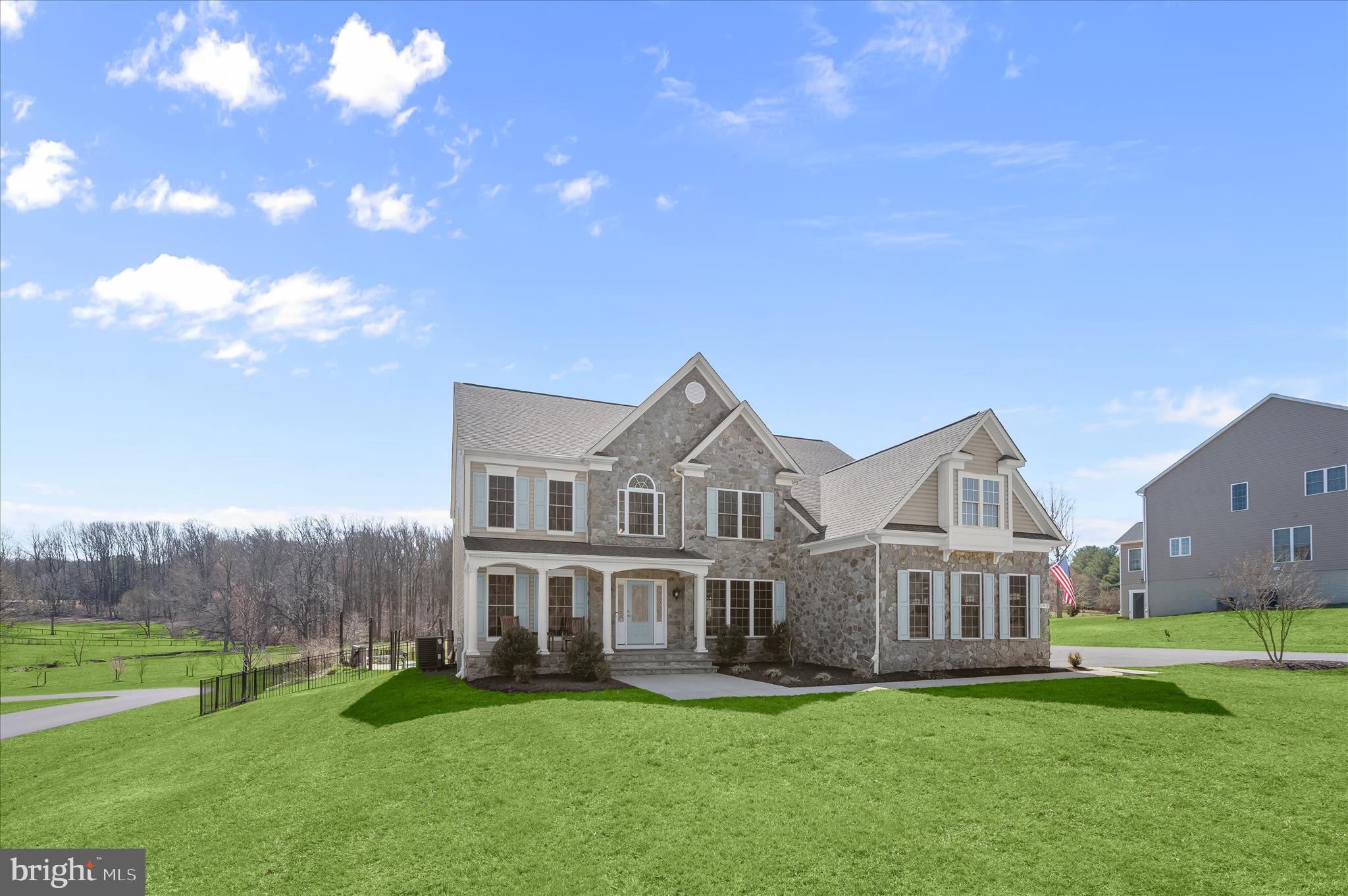 ALLNUTT FARMS ESTATES - Residential