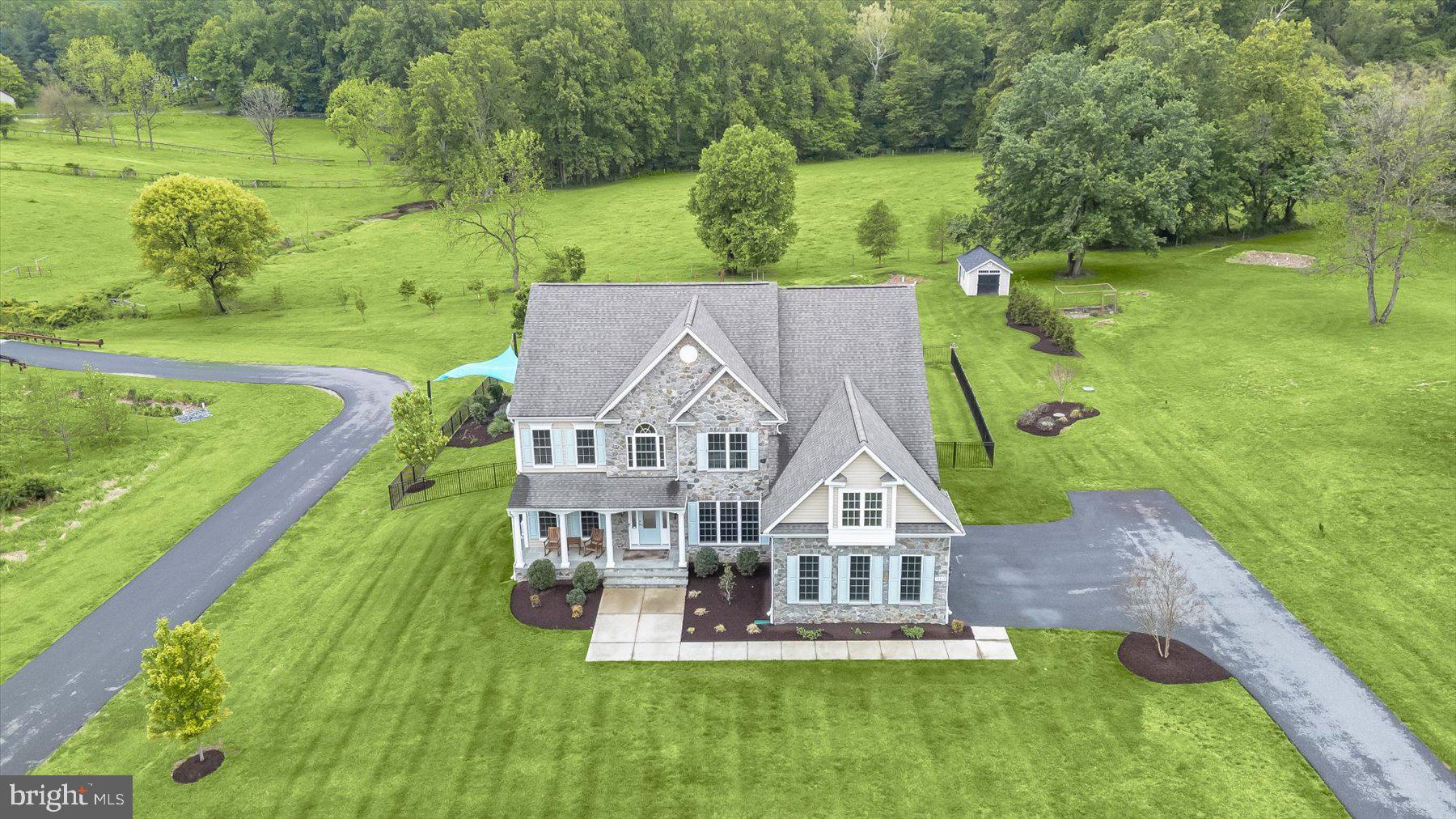 ALLNUTT FARMS ESTATES - Residential
