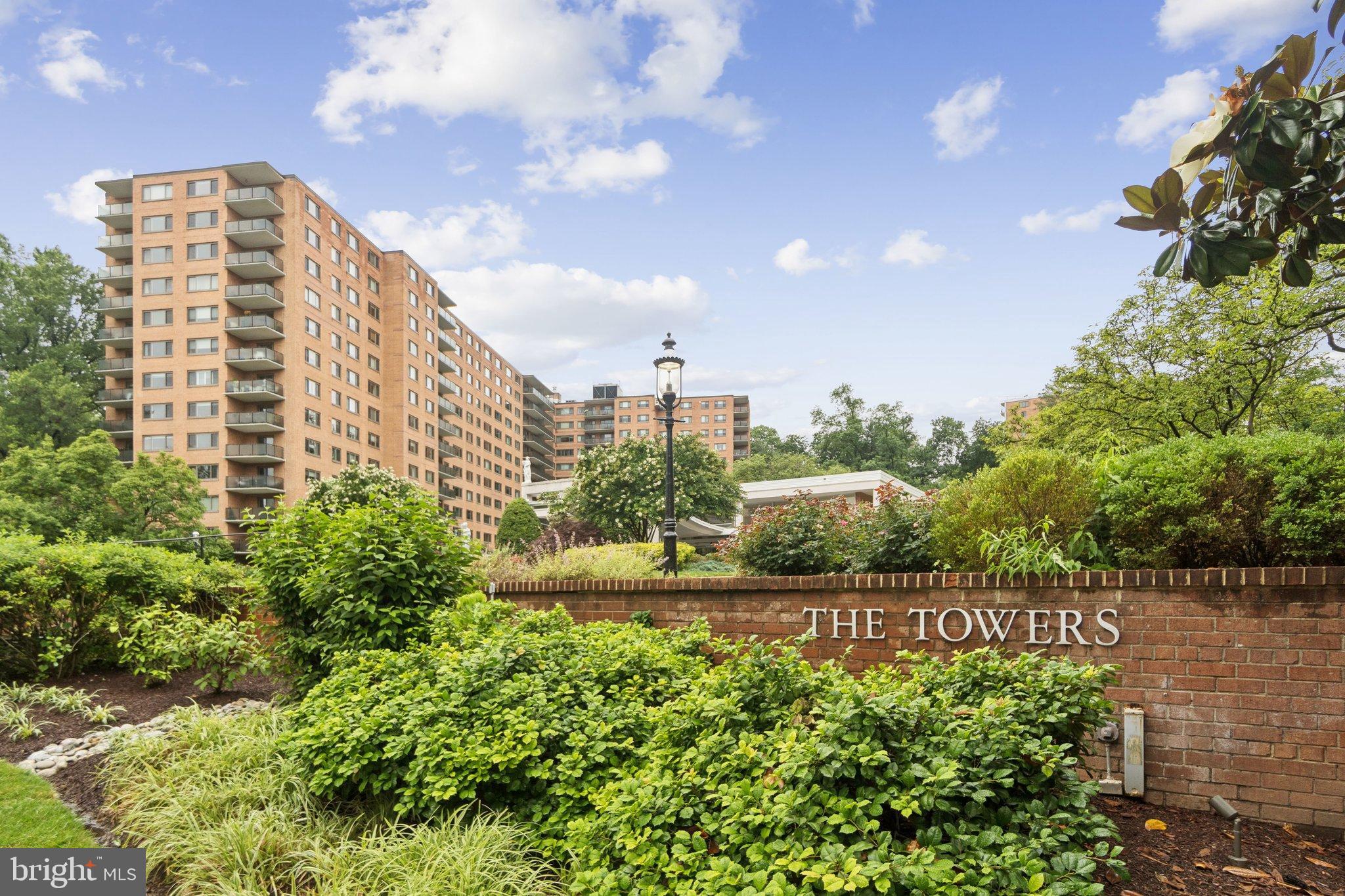 4201 CATHEDRAL AVENUE NW 122E