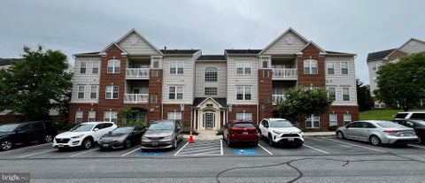 Condo For Rent - 8265 Stone Crop Drive #H<br/> Howard County, ELLICOTT CITY, MD 21043