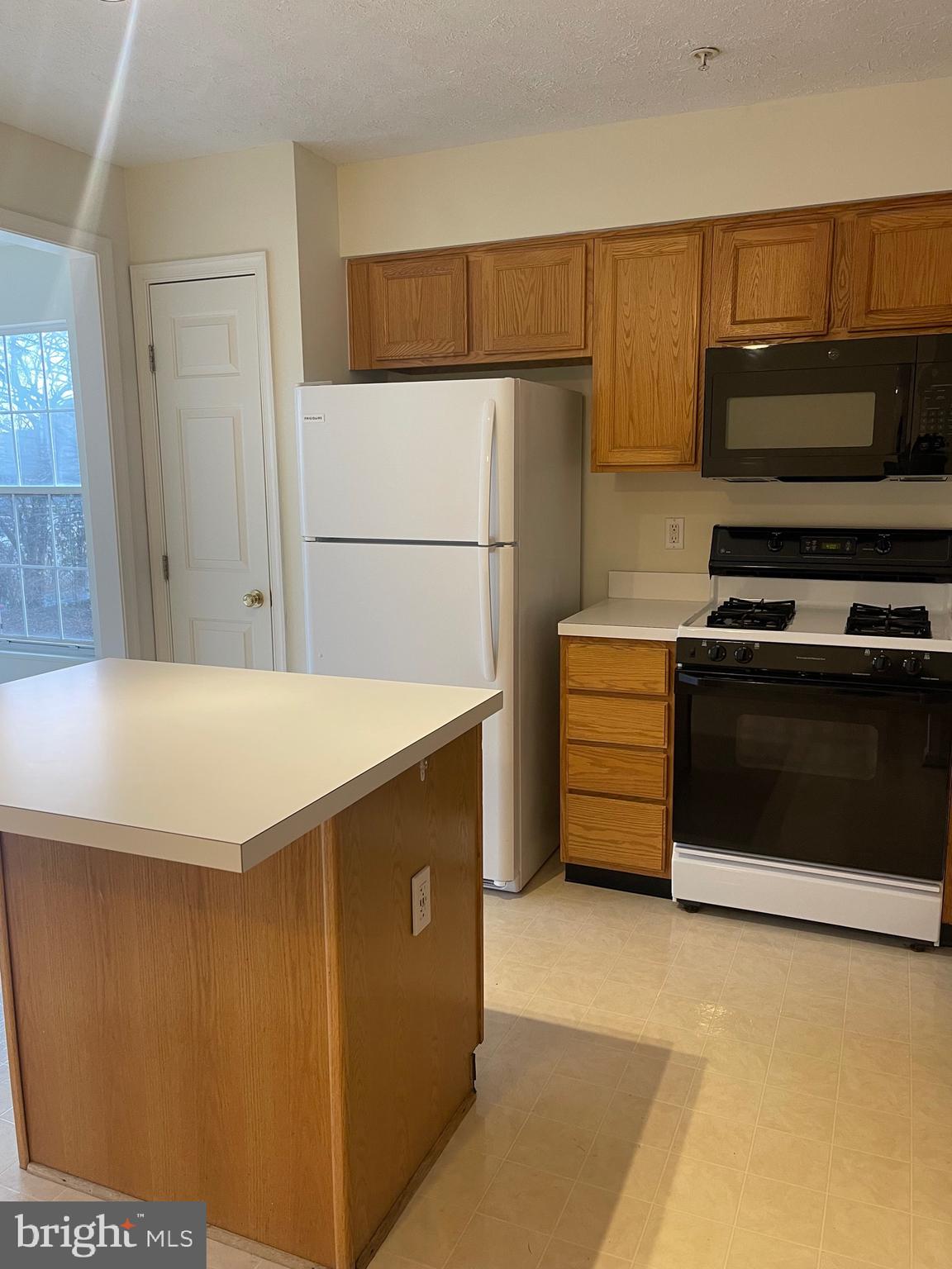 BALLENGER CROSSING - Residential Lease