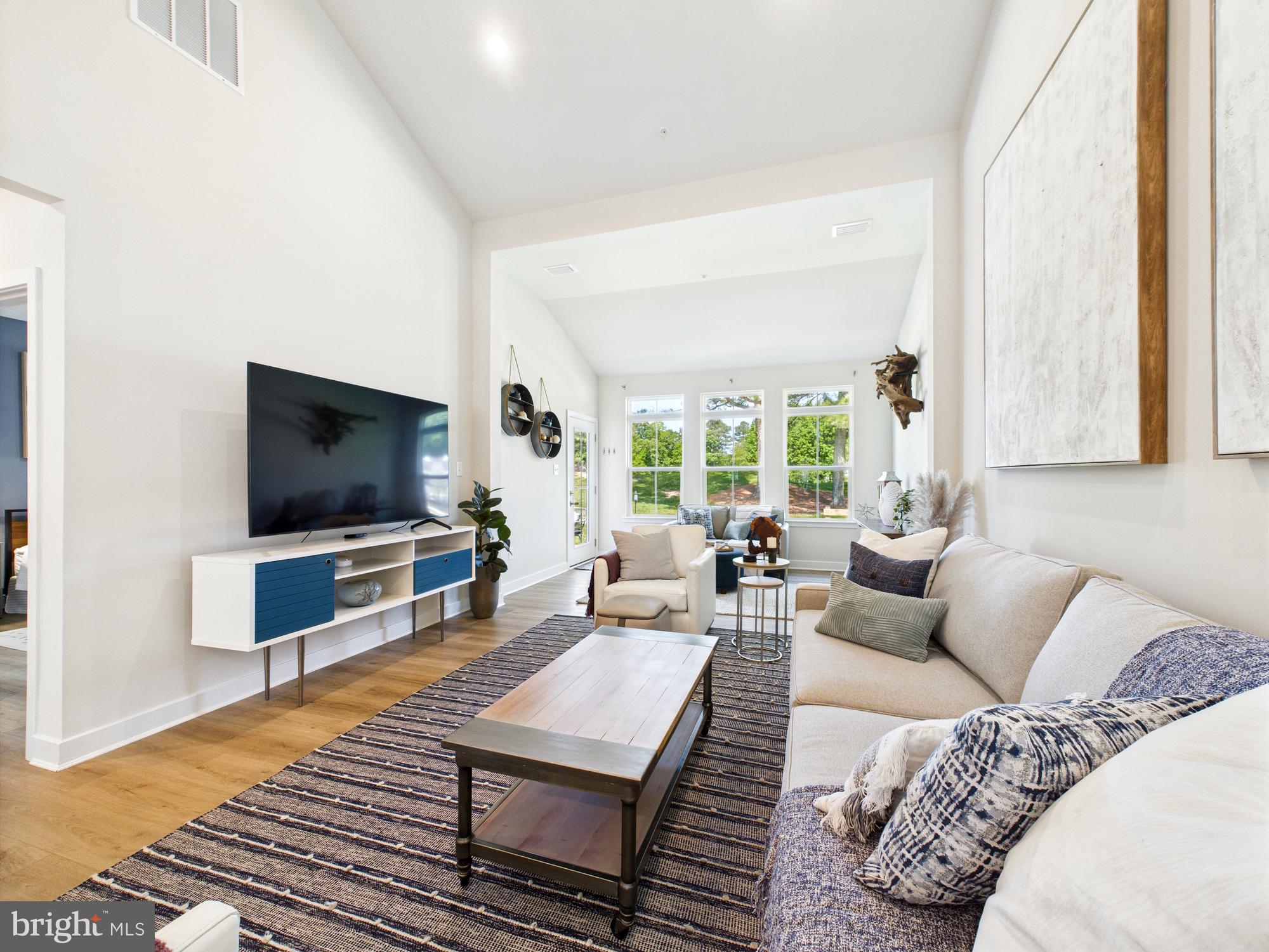 RIVER RUN - Residential