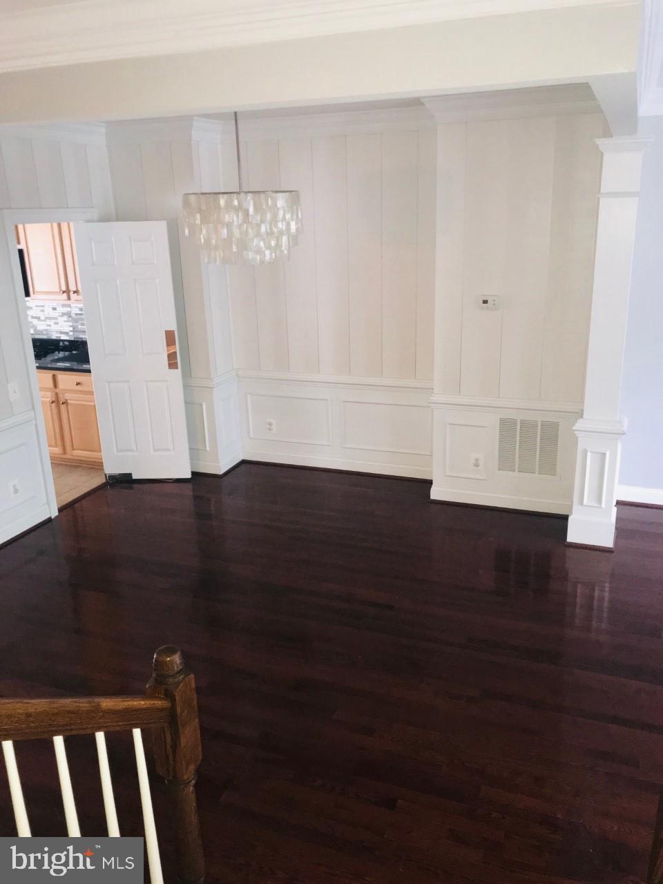 POTOMAC CLUB CONDOMINIUMS - Residential Lease