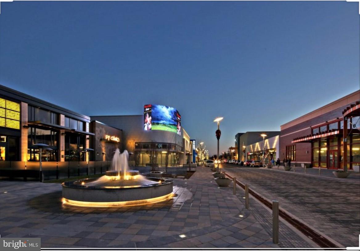 POTOMAC CLUB CONDOMINIUMS - Residential Lease