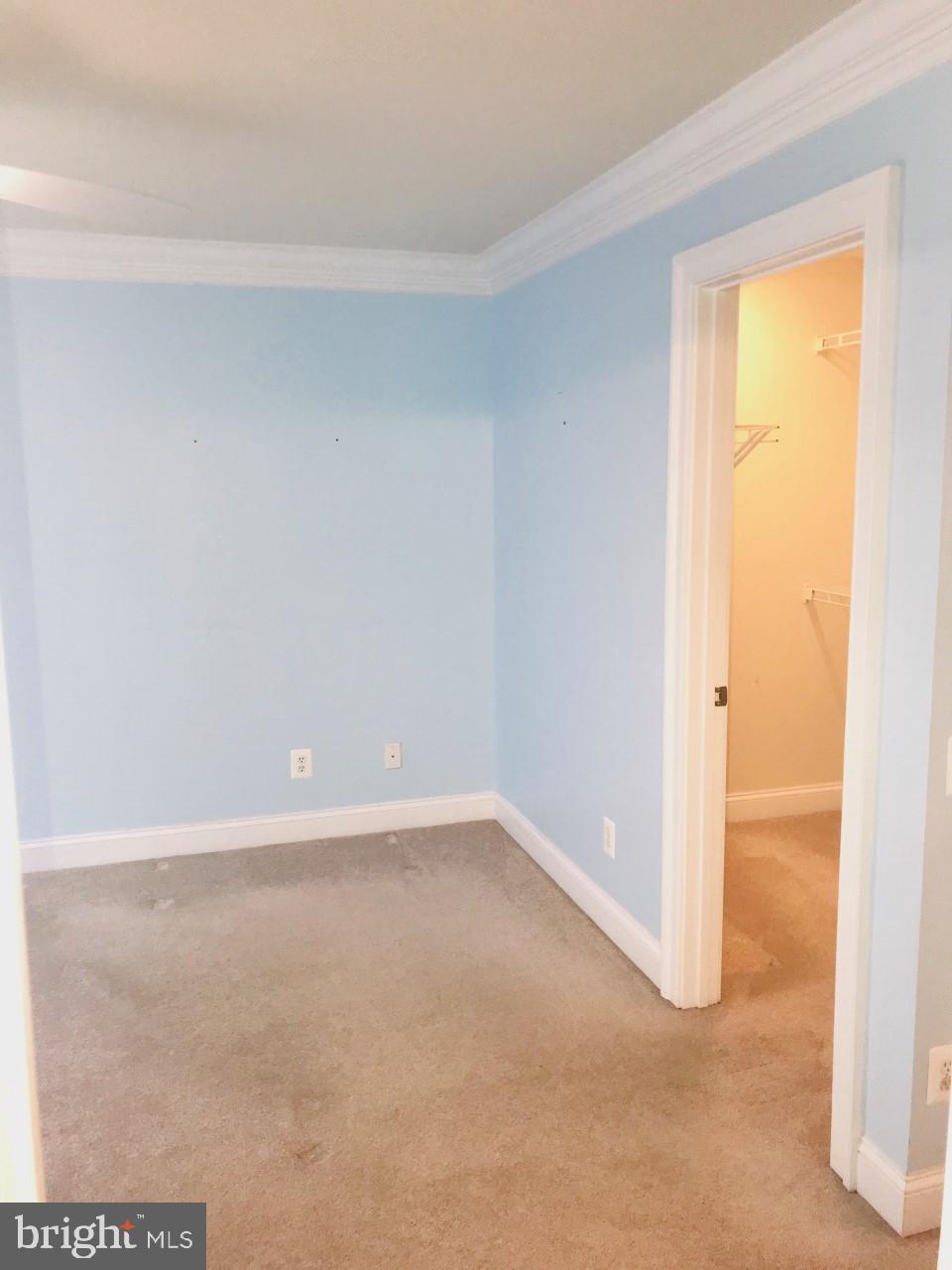 POTOMAC CLUB CONDOMINIUMS - Residential Lease