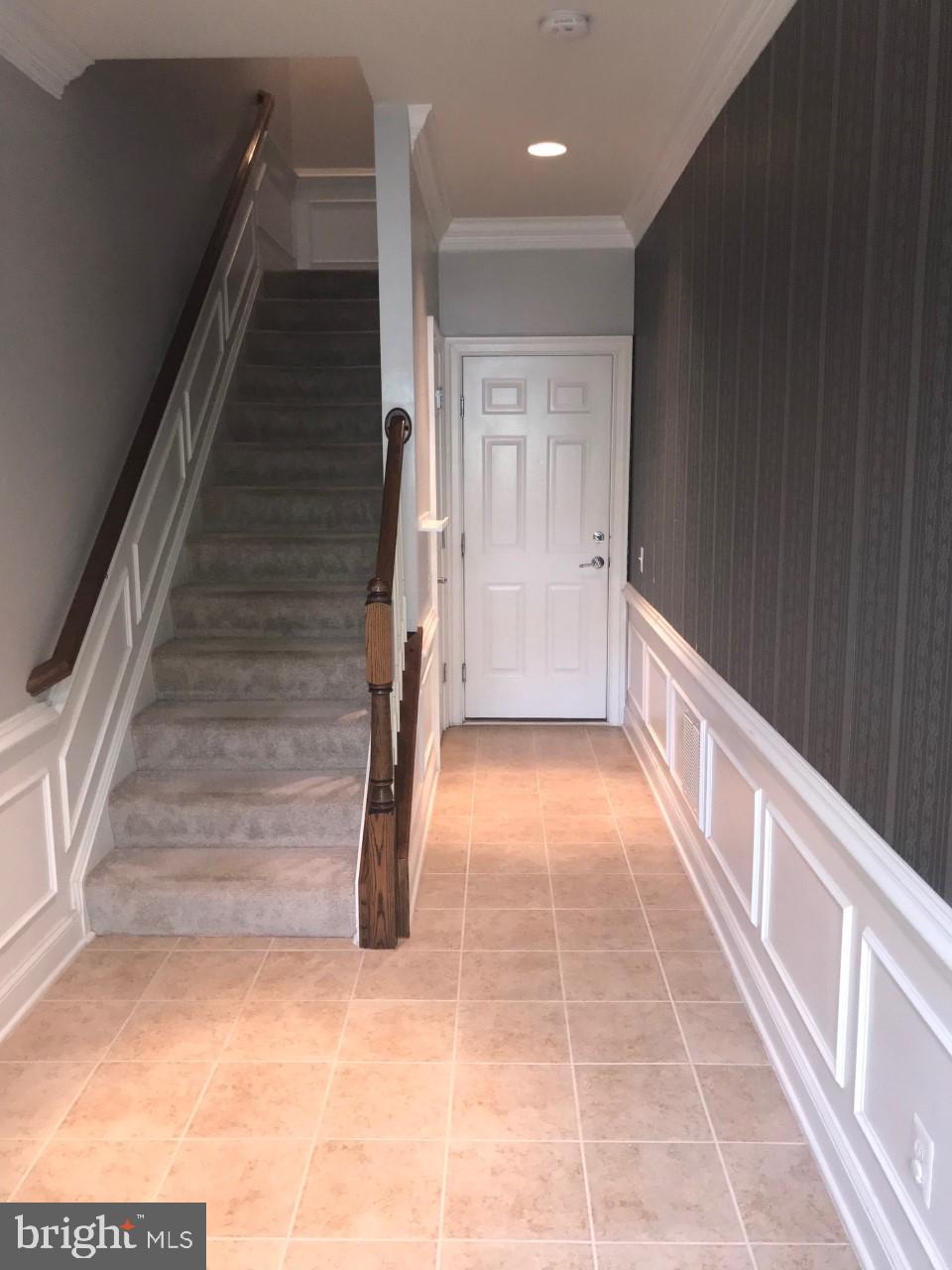 POTOMAC CLUB CONDOMINIUMS - Residential Lease