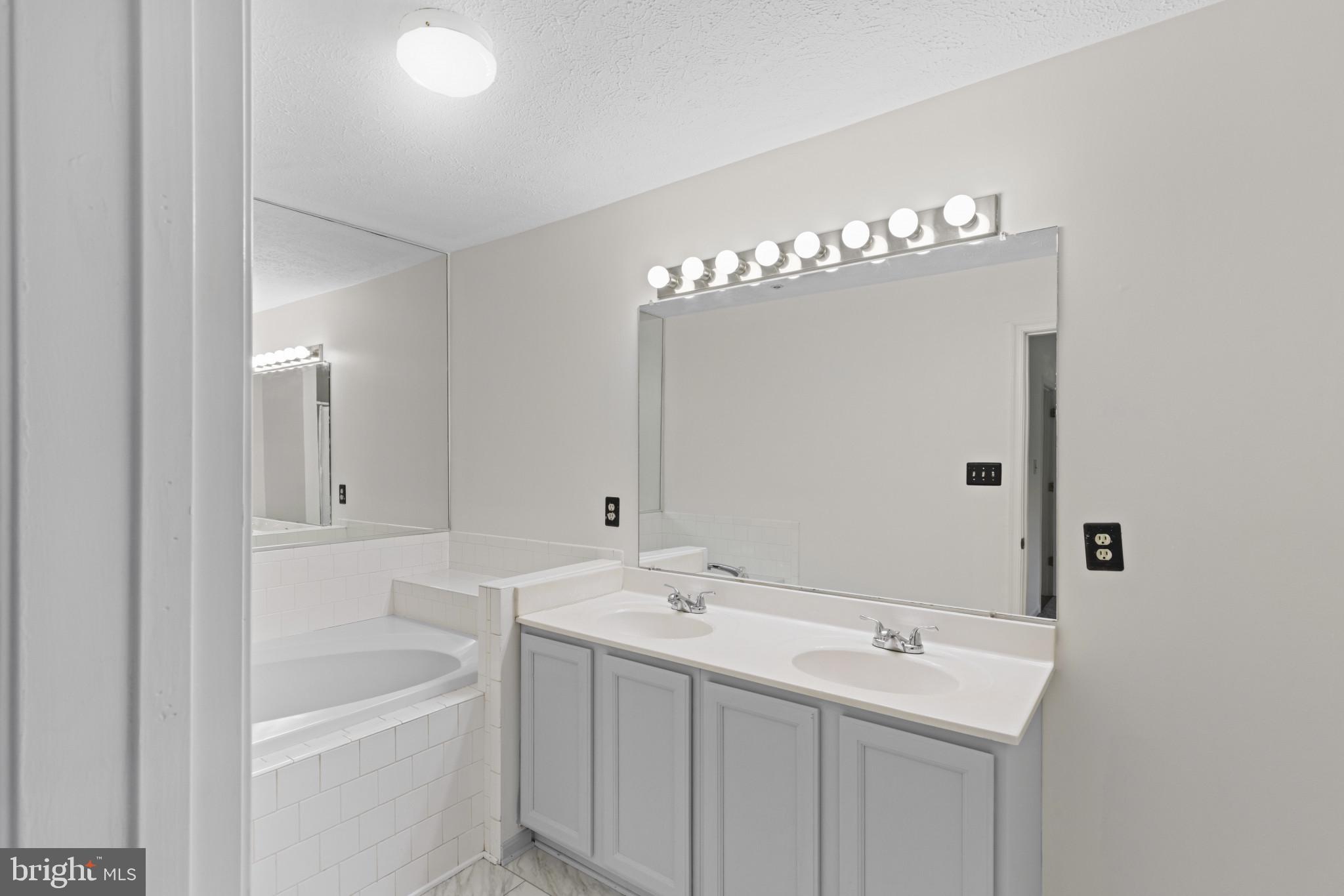 WALDEN - Residential