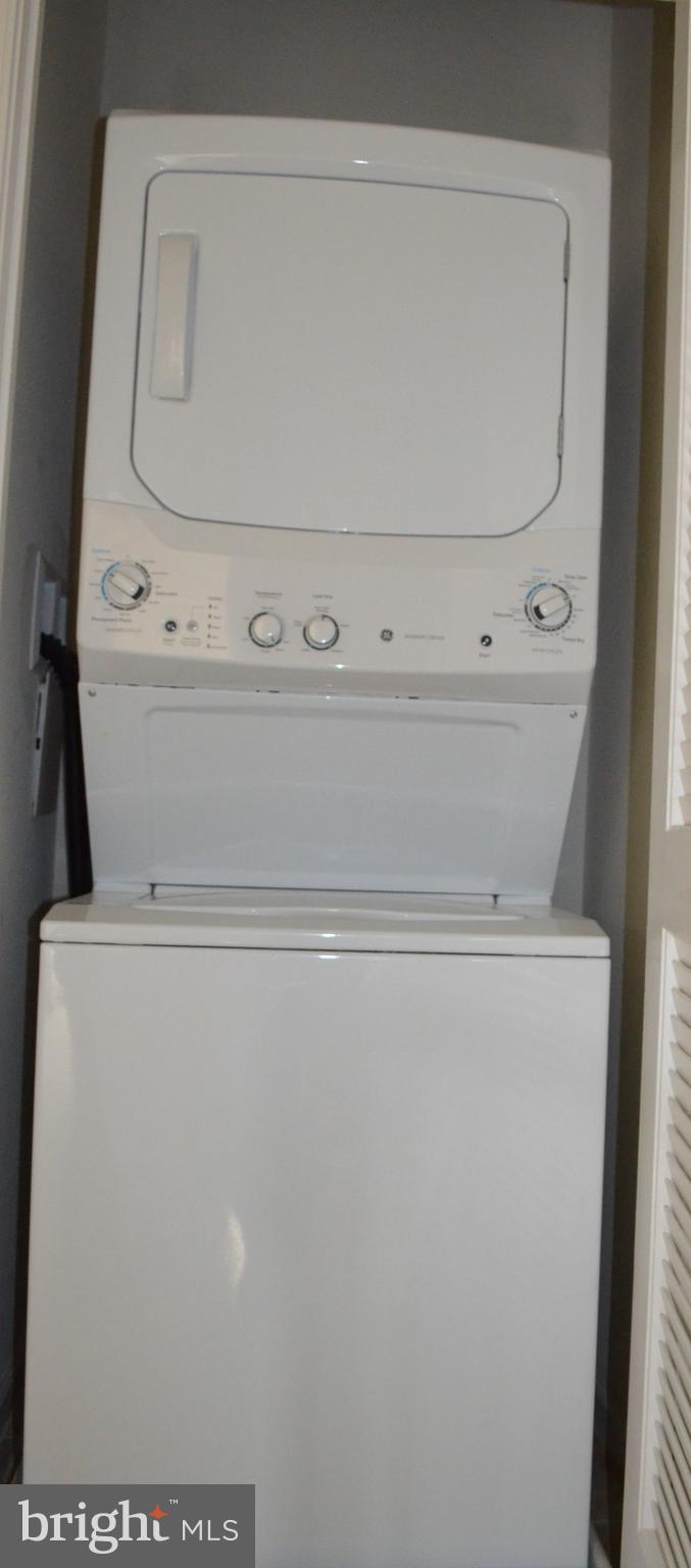 EAGER PARK TOWNHOMES - Residential Lease