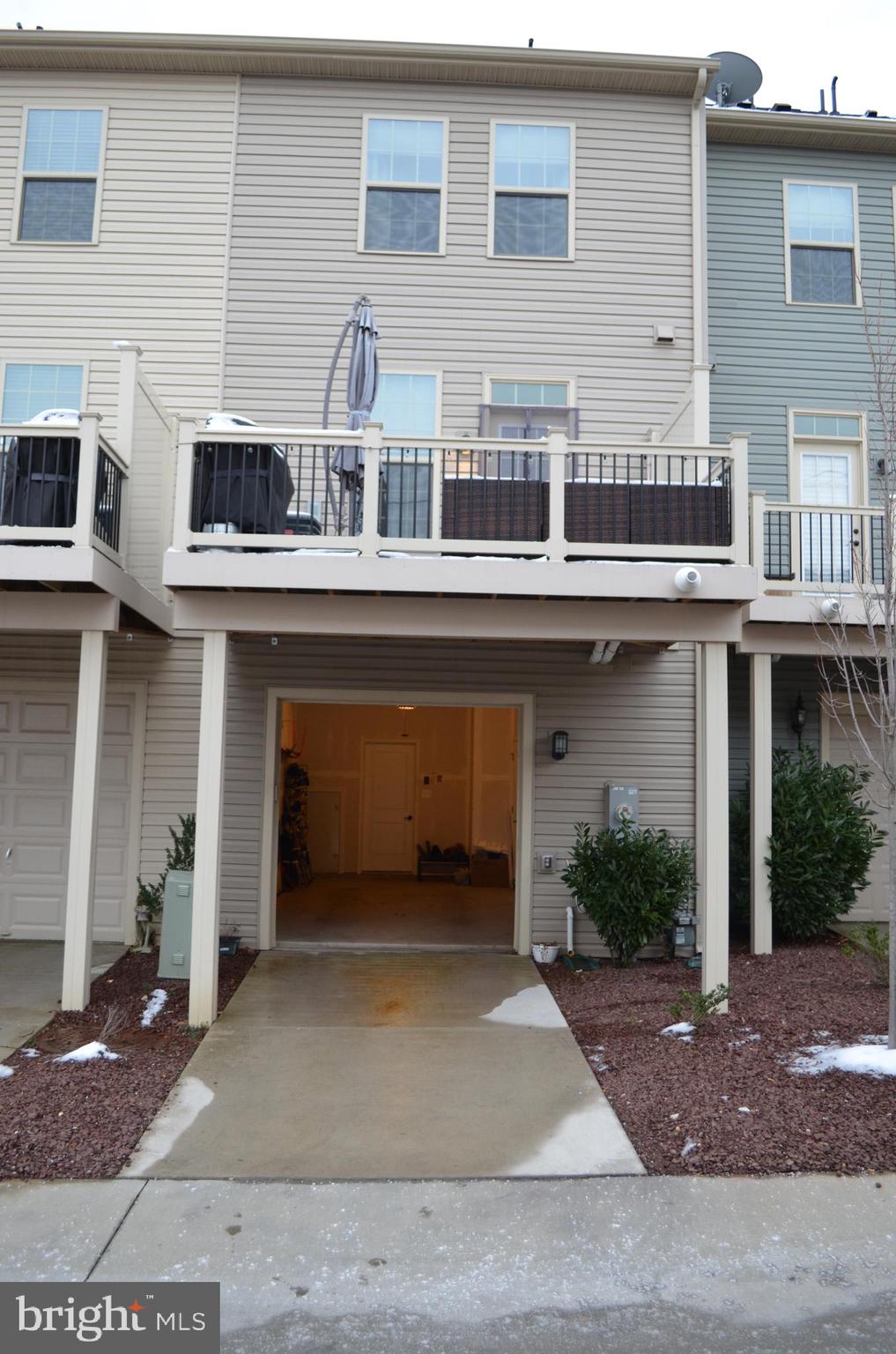 EAGER PARK TOWNHOMES - Residential Lease