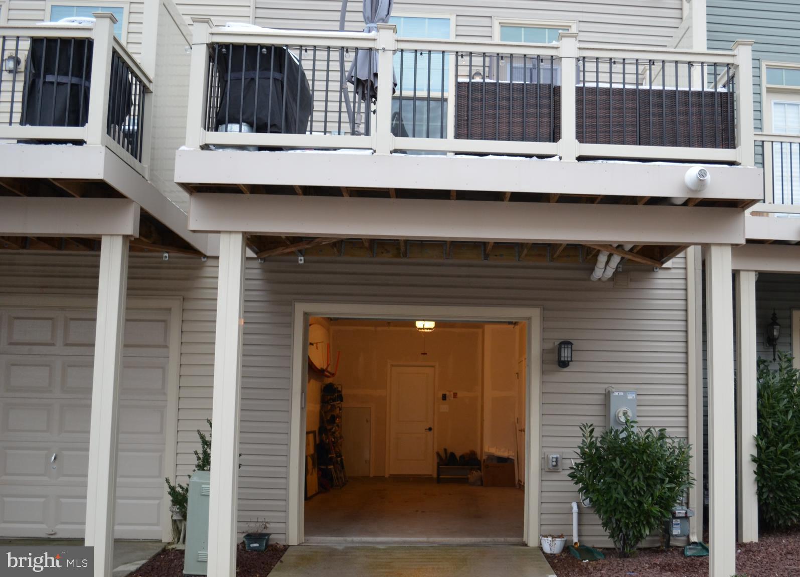 EAGER PARK TOWNHOMES - Residential Lease