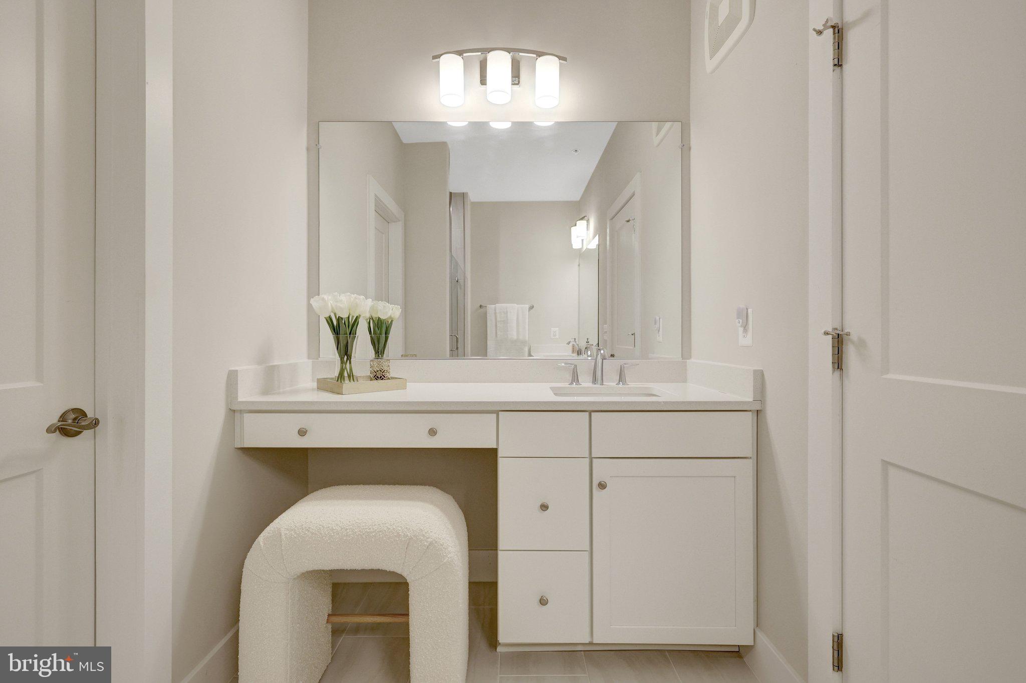 TALL OAKS - Residential