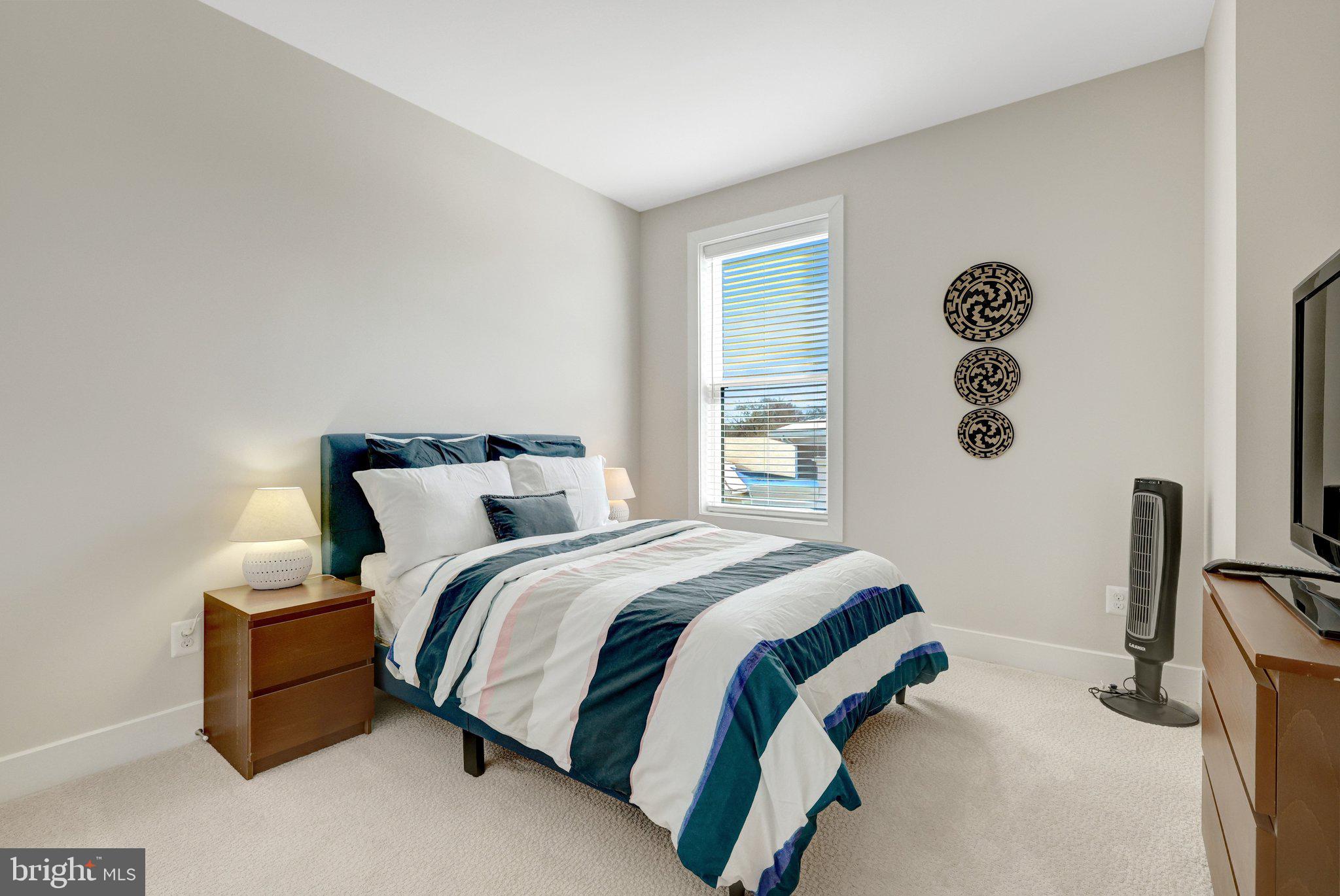 TALL OAKS - Residential