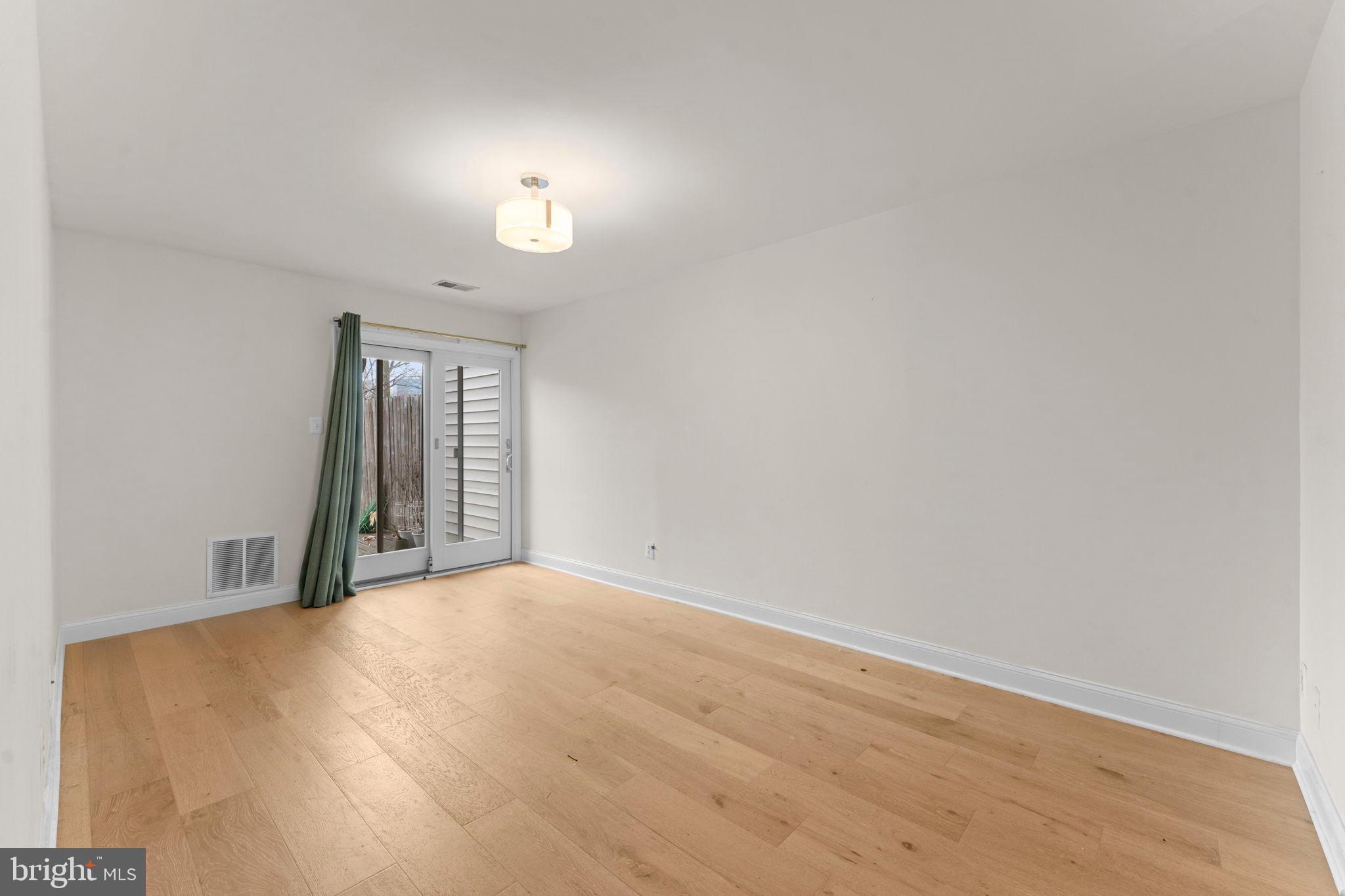 DUNDREE HILL - Residential