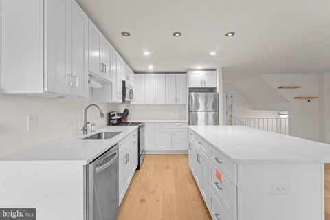 Photo of 2105 N Rolfe Street #A, ARLINGTON, VA 22209 (MLS # VAAR2070028)