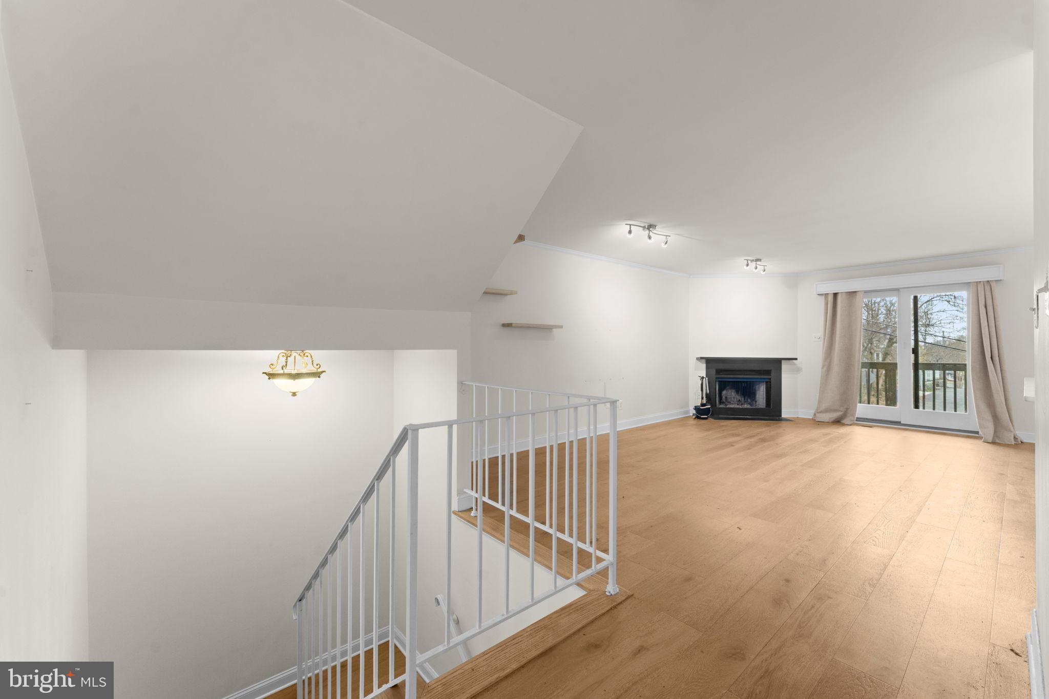 DUNDREE HILL - Residential